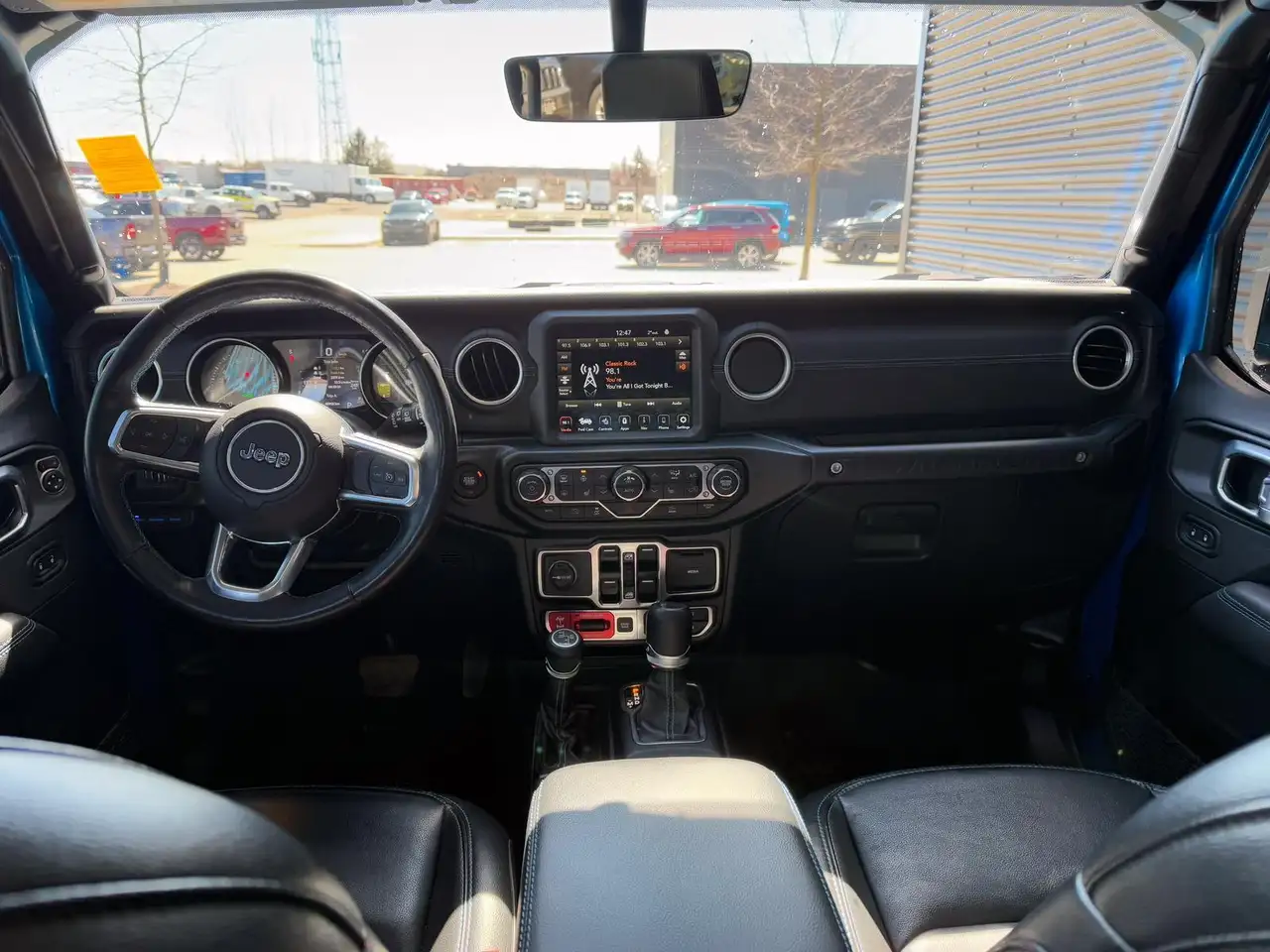 Jeep Wrangler снимка Jeep Wrangler