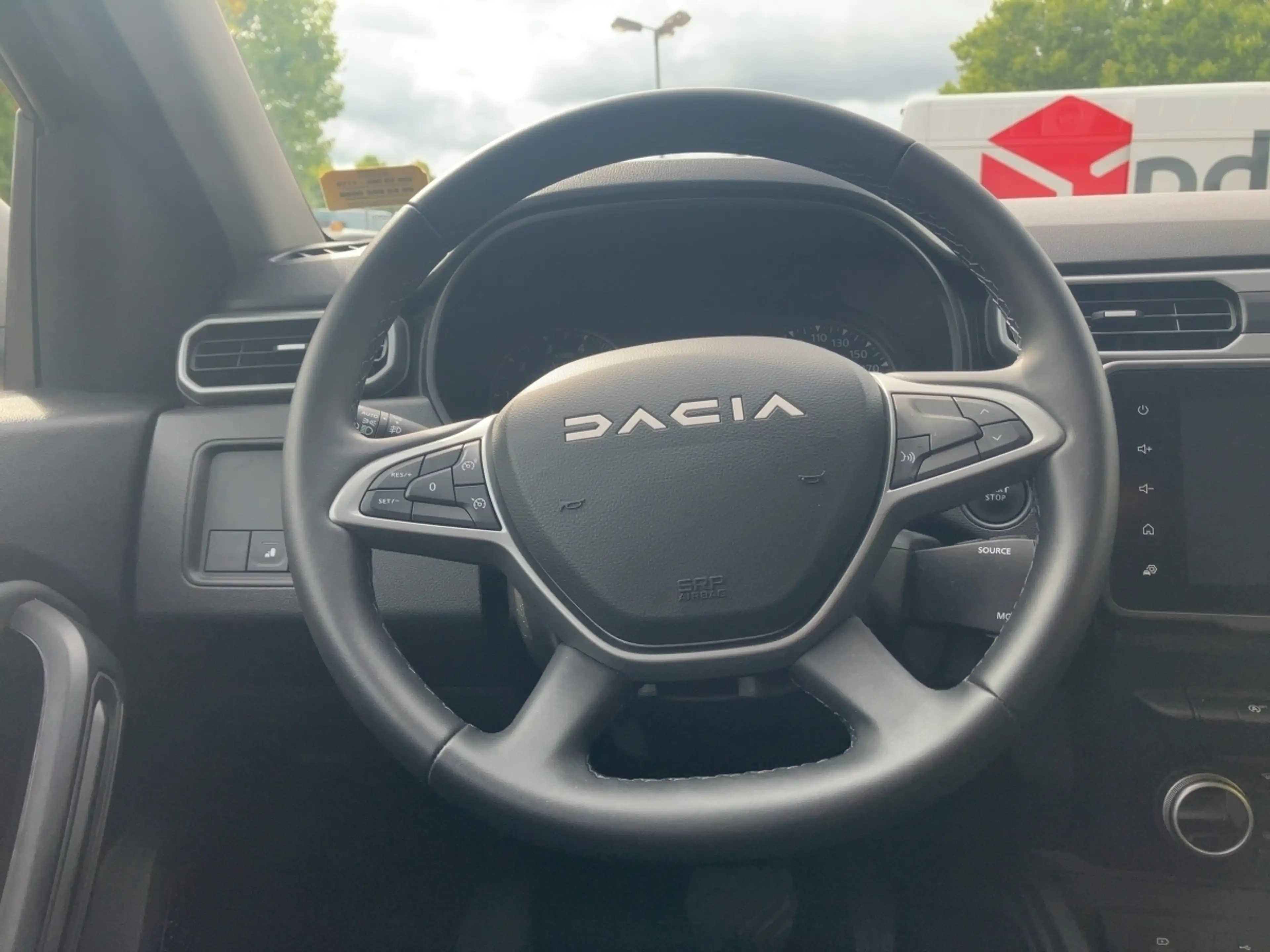 Dacia Duster Journey TCe 150 EDC — photo 9