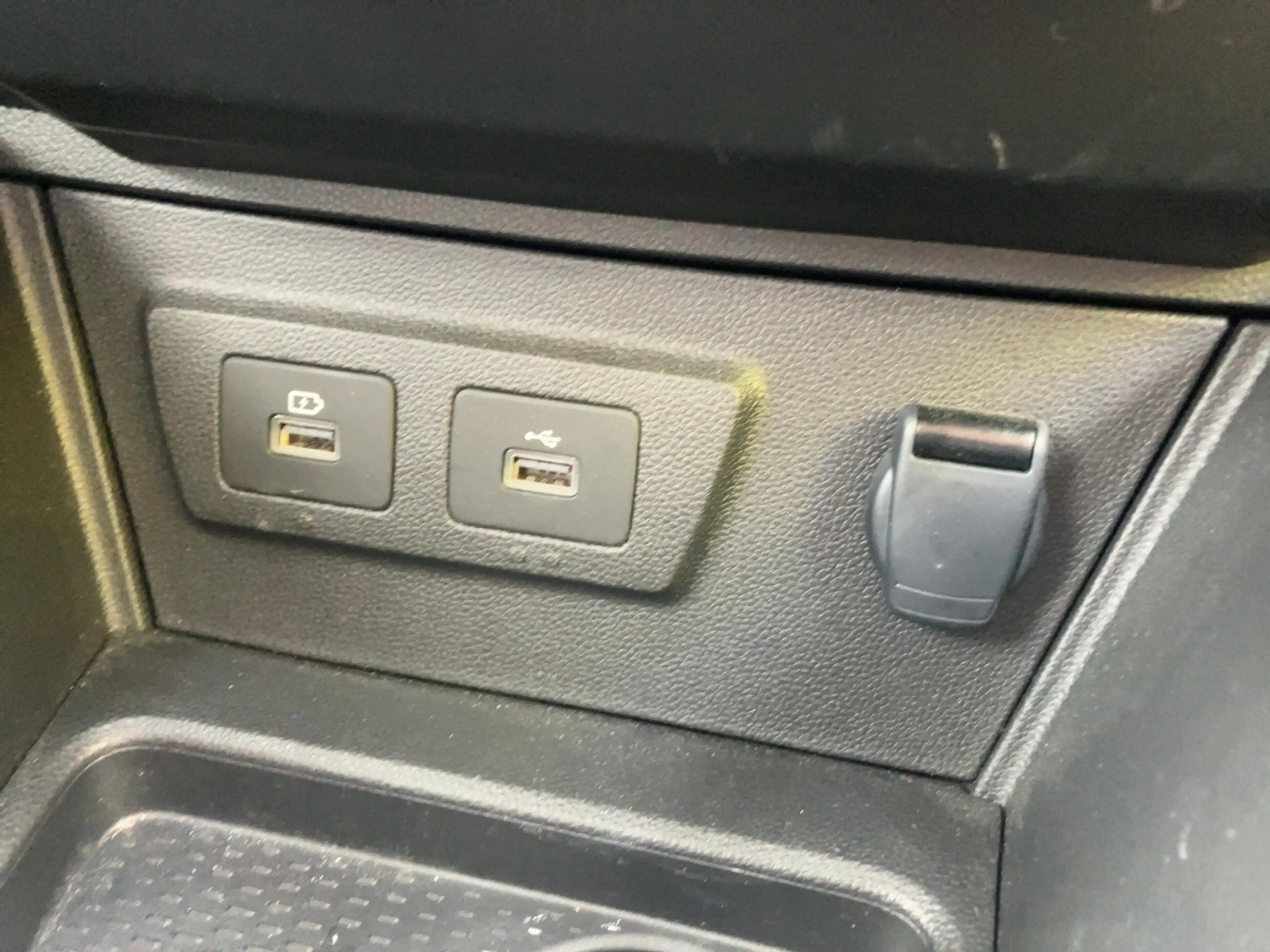 Dacia Duster Journey TCe 150 EDC — photo 15