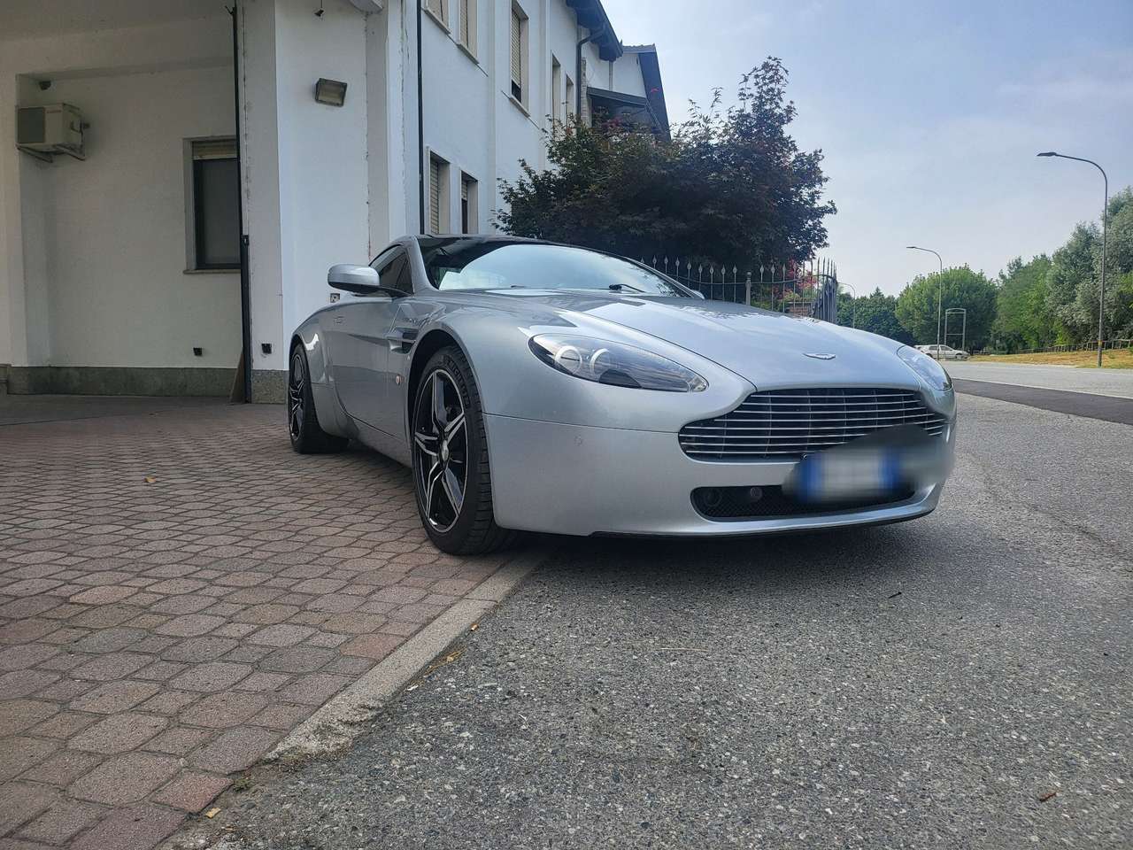 Aston Martin Vantage Vantage I Coupe Coupe 4.7 V8 sportshift  STREPITOS