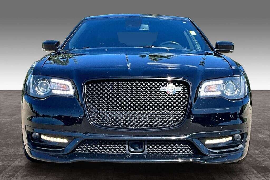 2023 Chrysler 300 300c — снимка 1