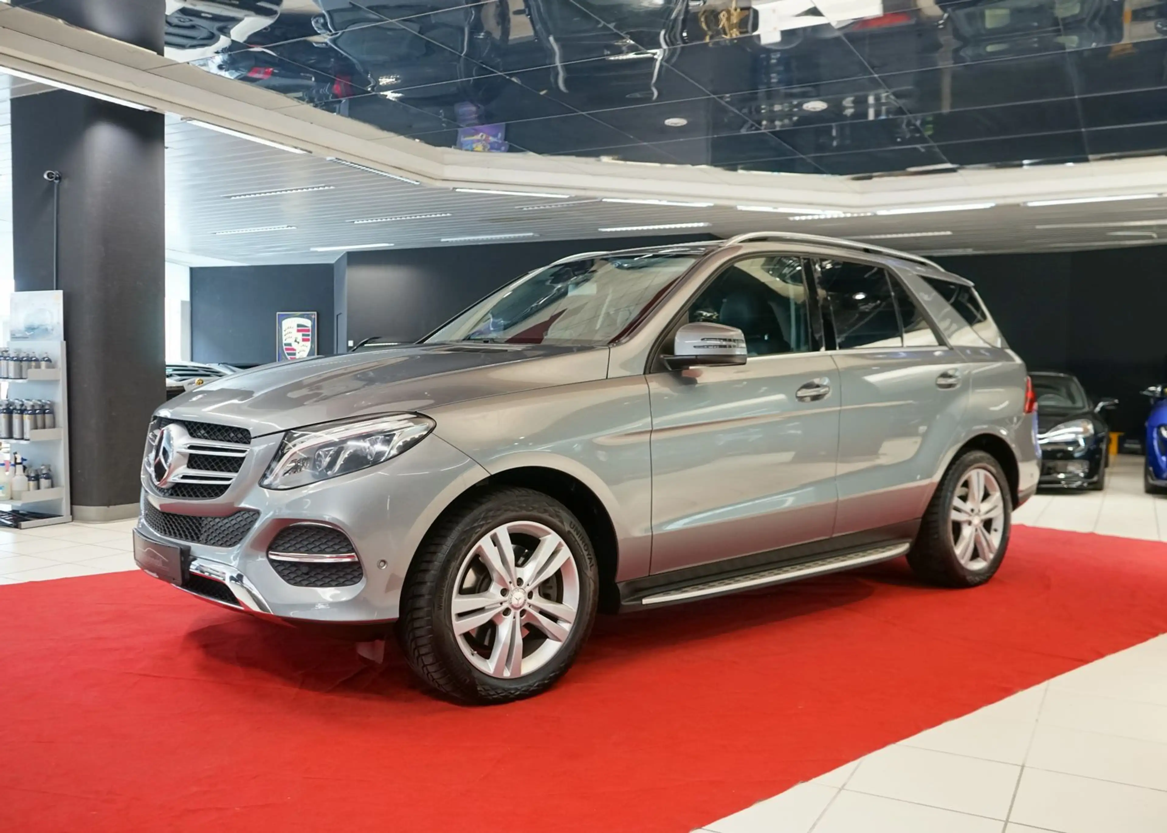 Mercedes-Benz GLE 400 4M AHK MWST Distronic HarmanKardo Keyles — photo 3