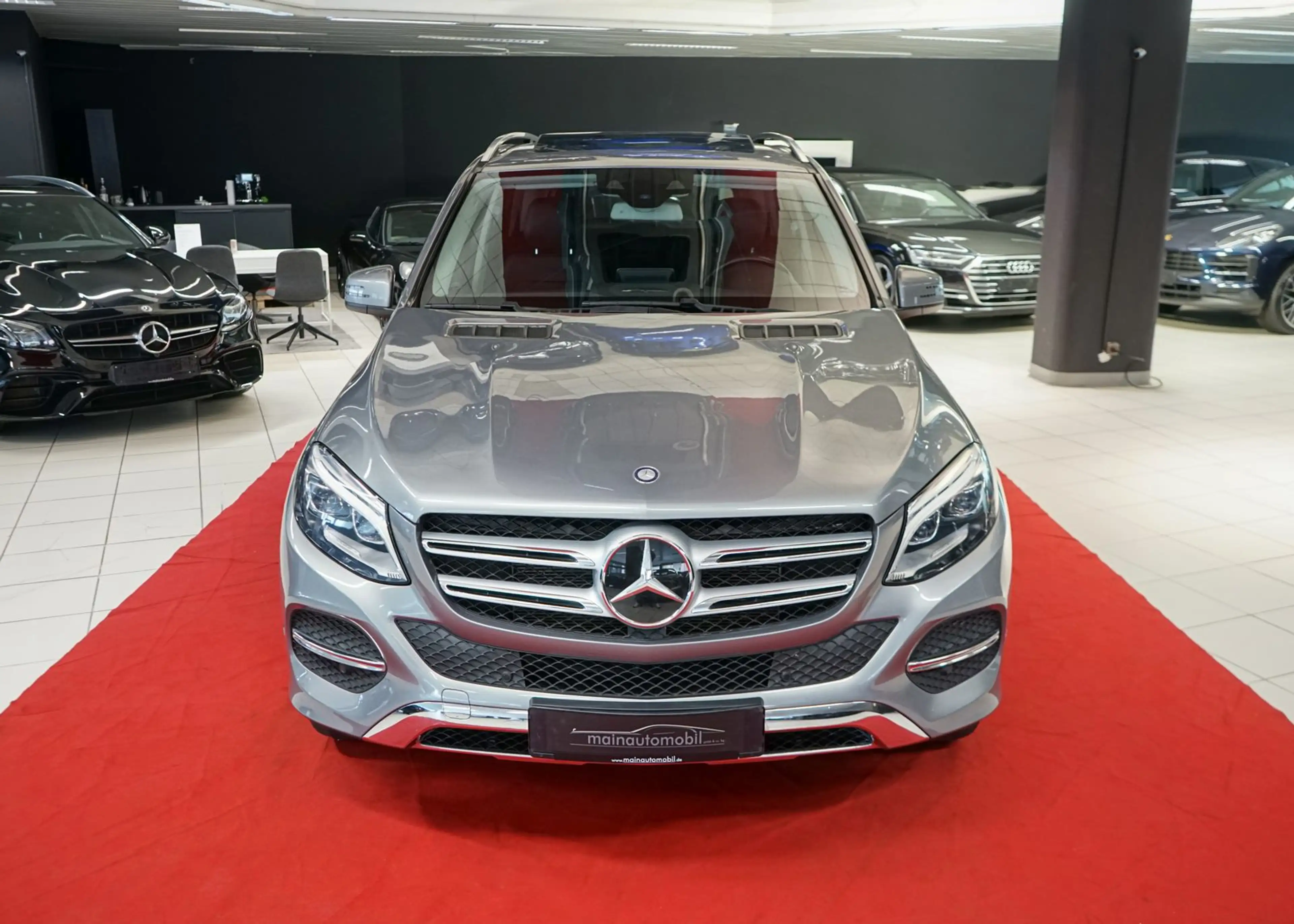 Mercedes-Benz GLE 400 4M AHK MWST Distronic HarmanKardo Keyles — photo 2