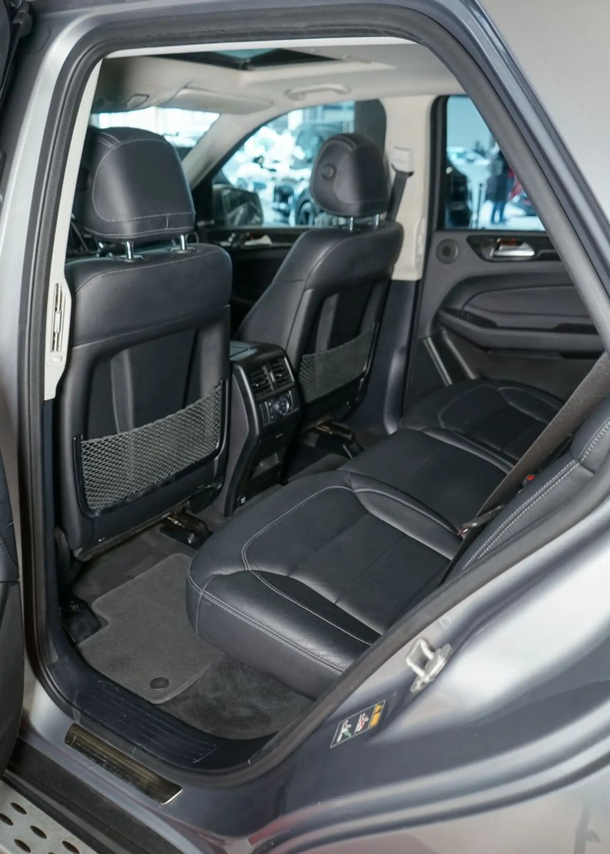 Mercedes-Benz GLE 400 4M AHK MWST Distronic HarmanKardo Keyles — photo 33