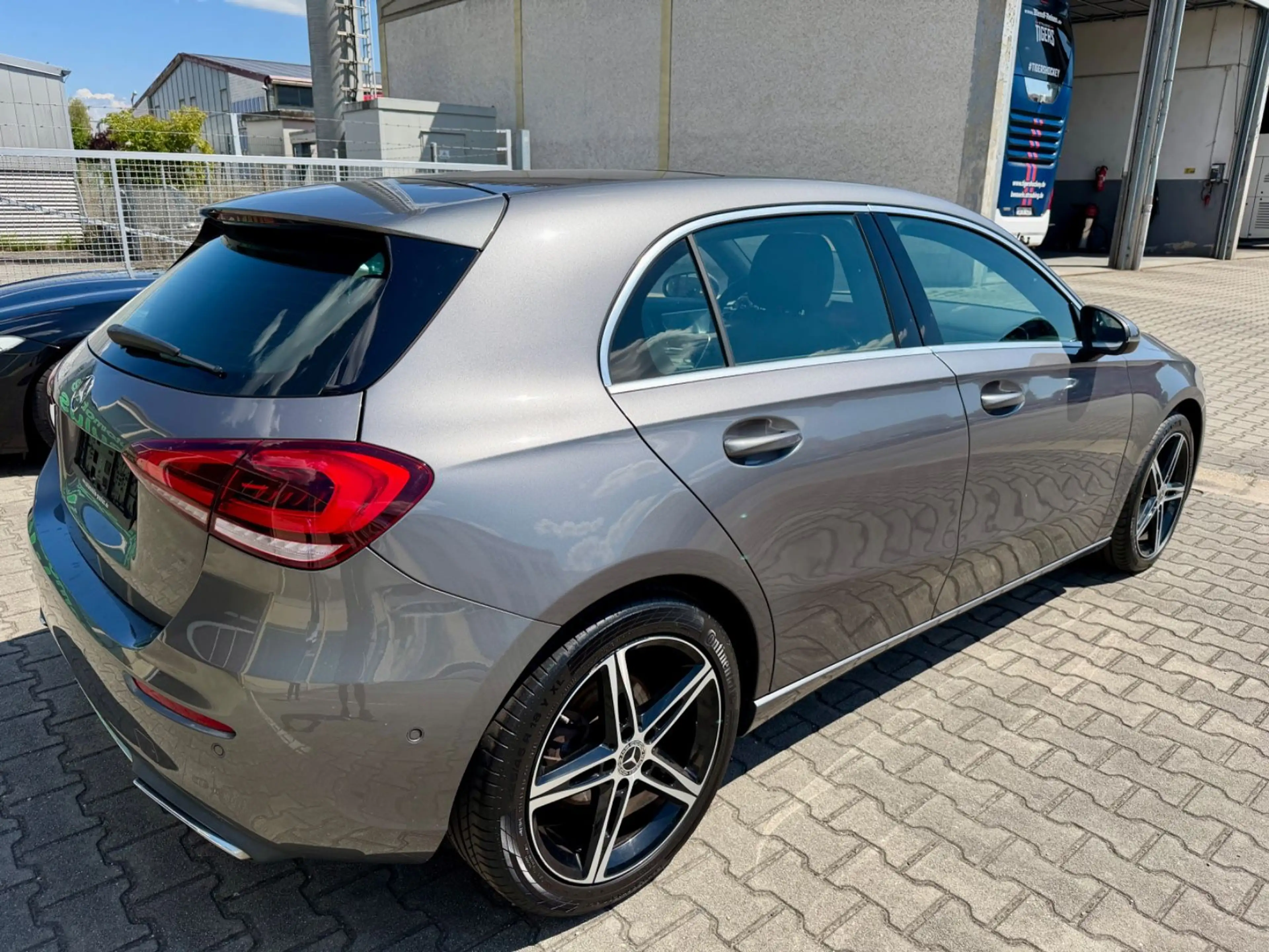 Mercedes-Benz A 200 d°LED°AHK°PANORAMA°NAVI°1.HD — photo 4