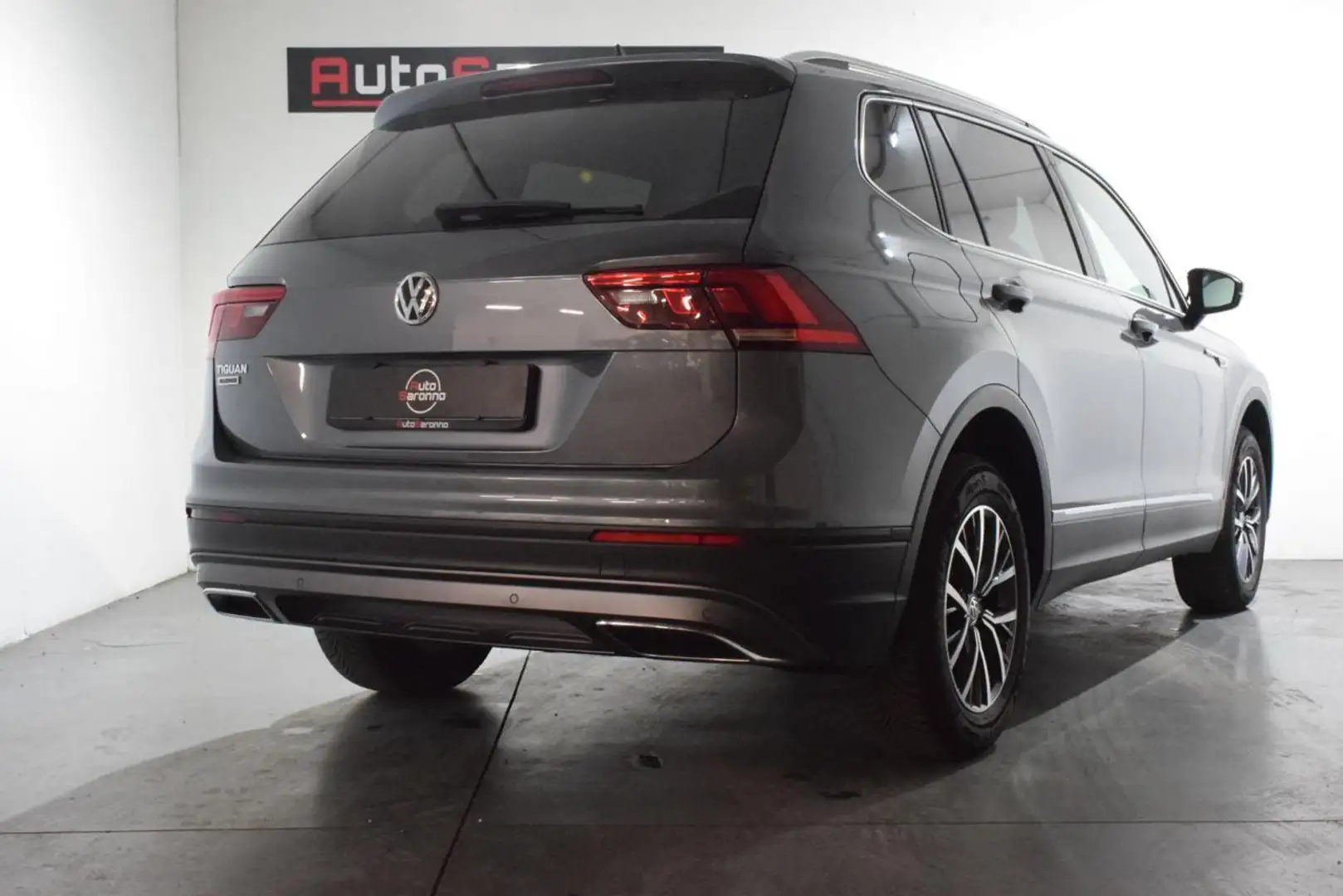 Volkswagen Tiguan Allspace 2.0 TDI SCR DSG Advanced BMT Grau - 2