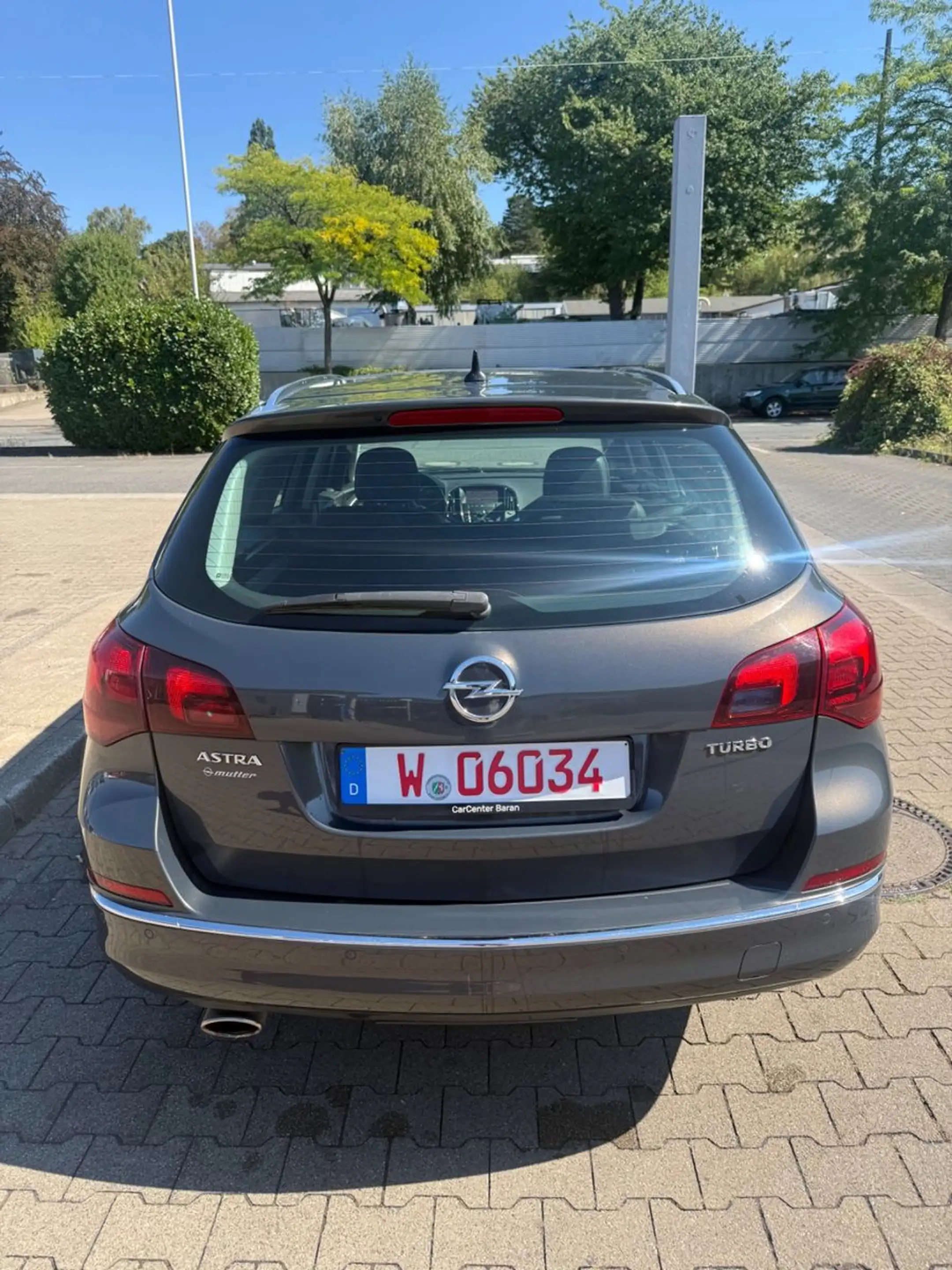 Opel Astra J Sports Tourer Exklusiv AUTOMATIK — photo 6