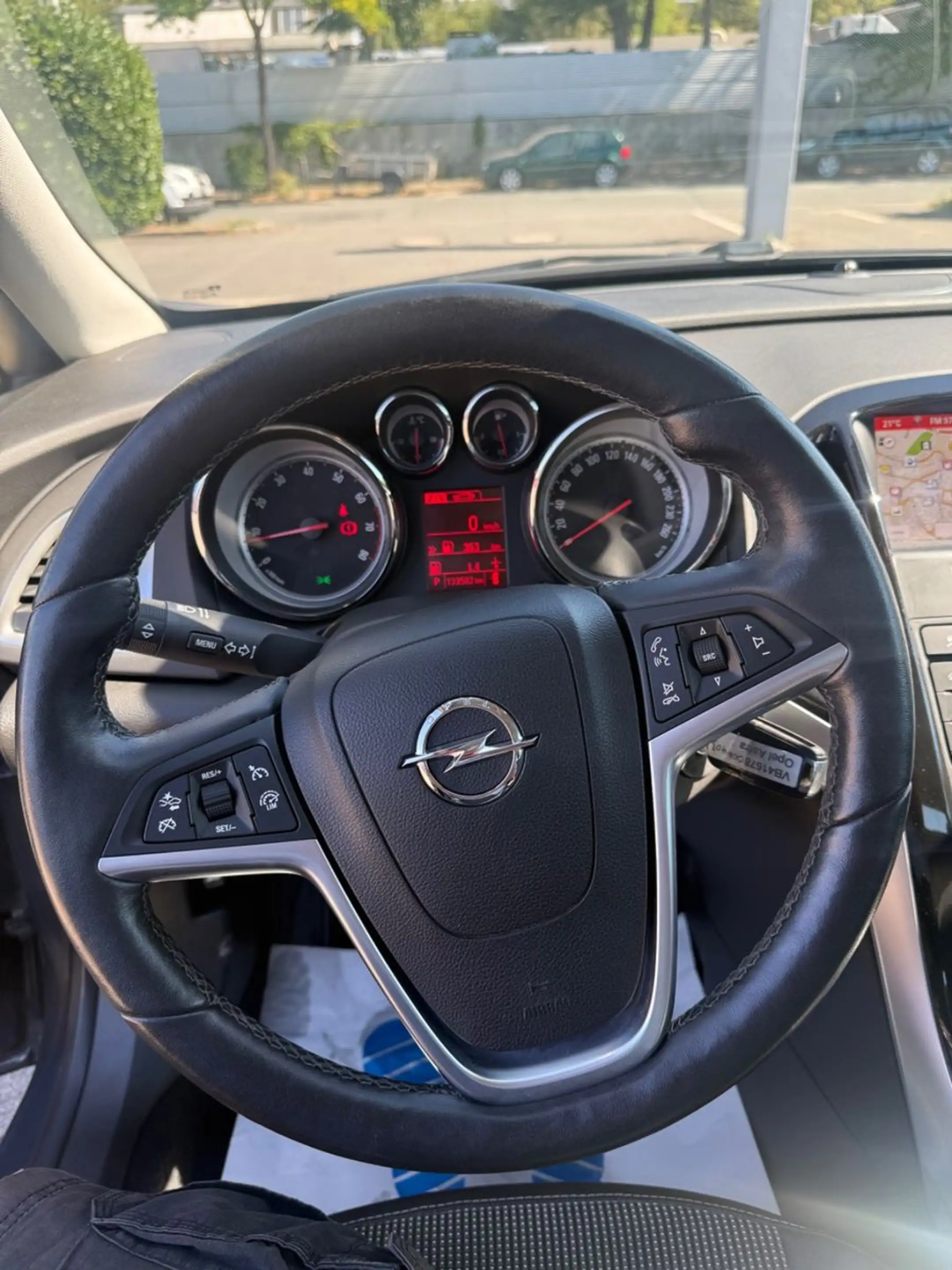 Opel Astra J Sports Tourer Exklusiv AUTOMATIK — photo 15