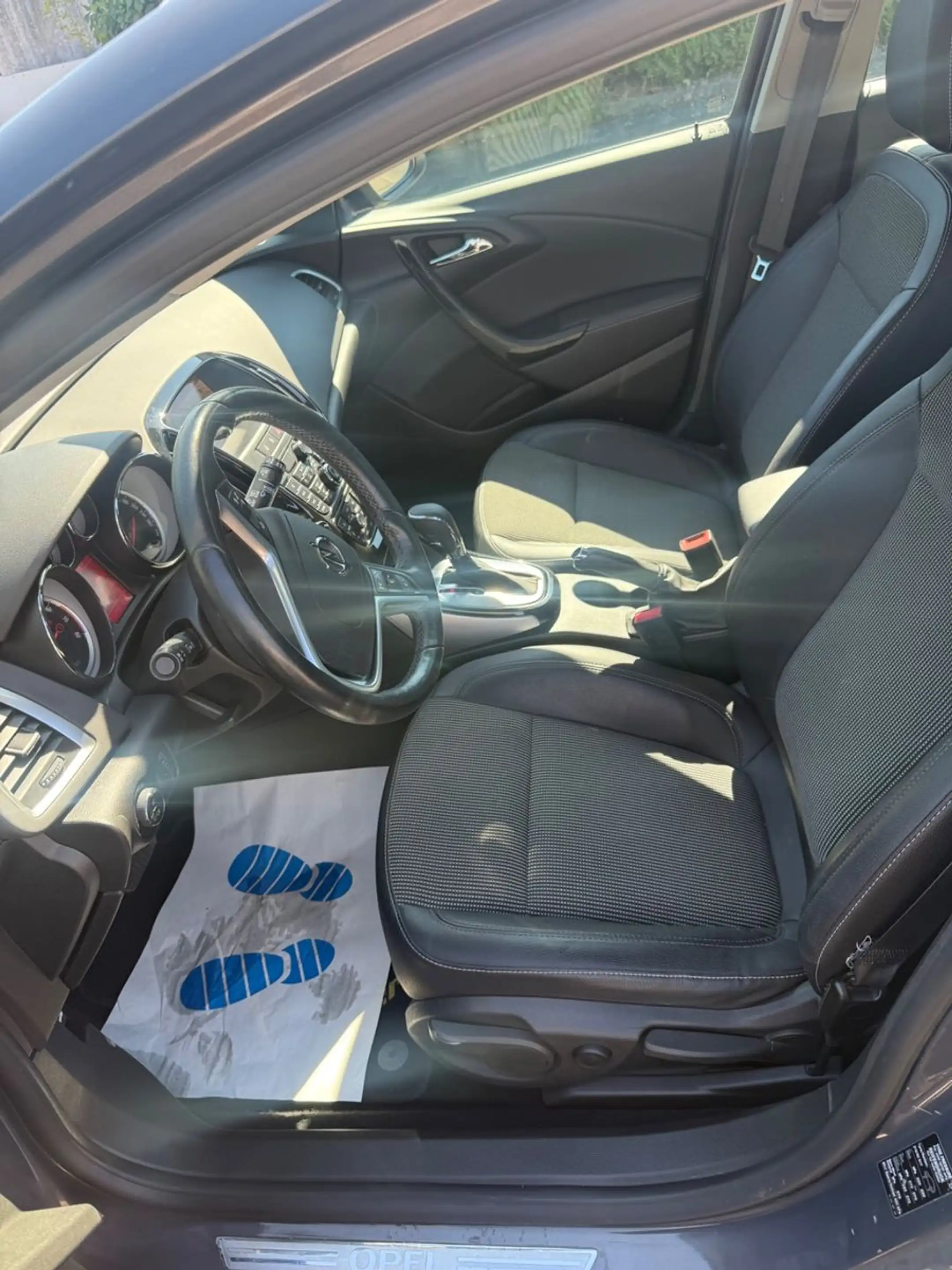 Opel Astra J Sports Tourer Exklusiv AUTOMATIK — photo 12