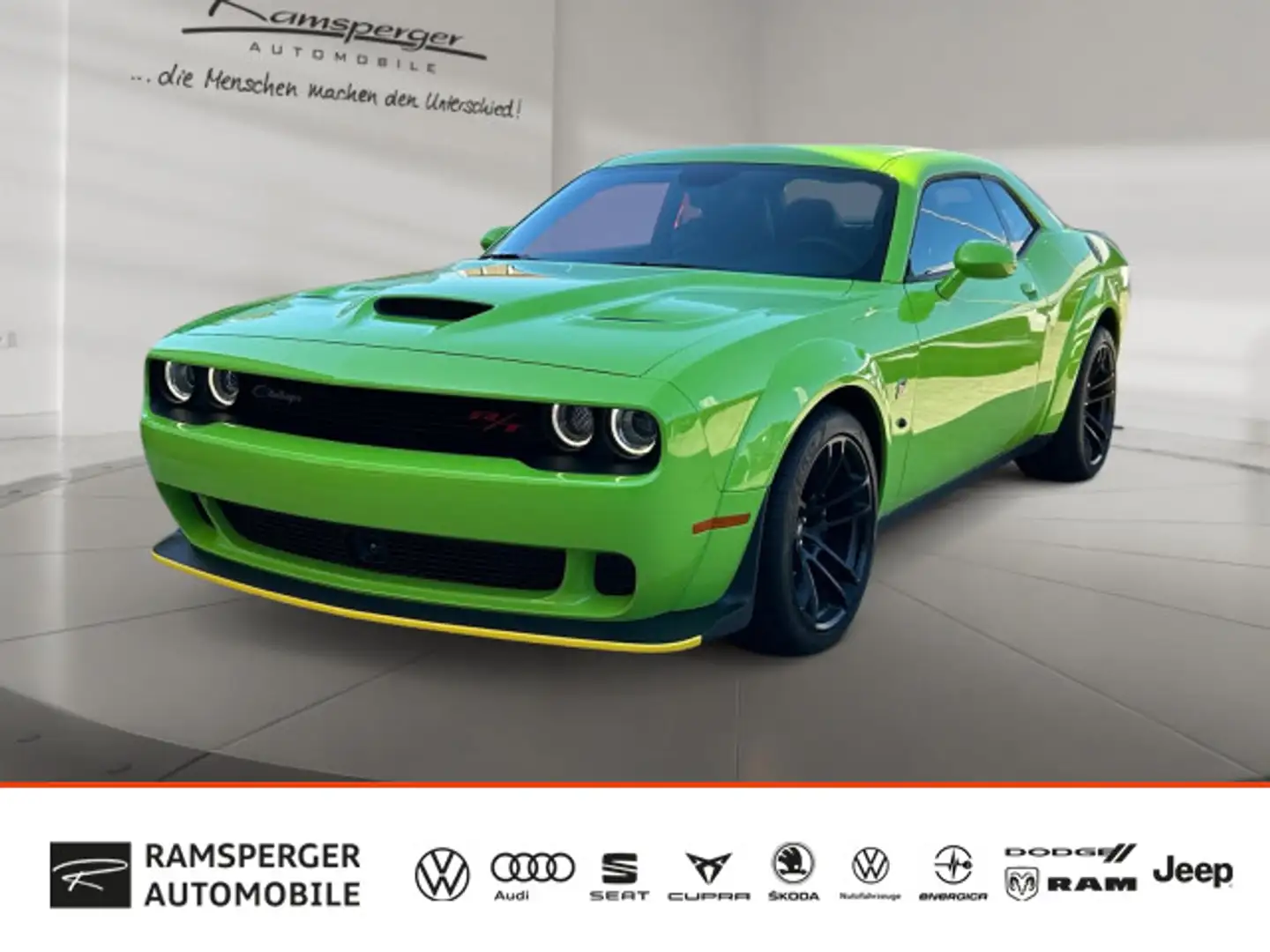 Dodge Challenger Scat Pack Widebody 6.4l V8 Green - 1