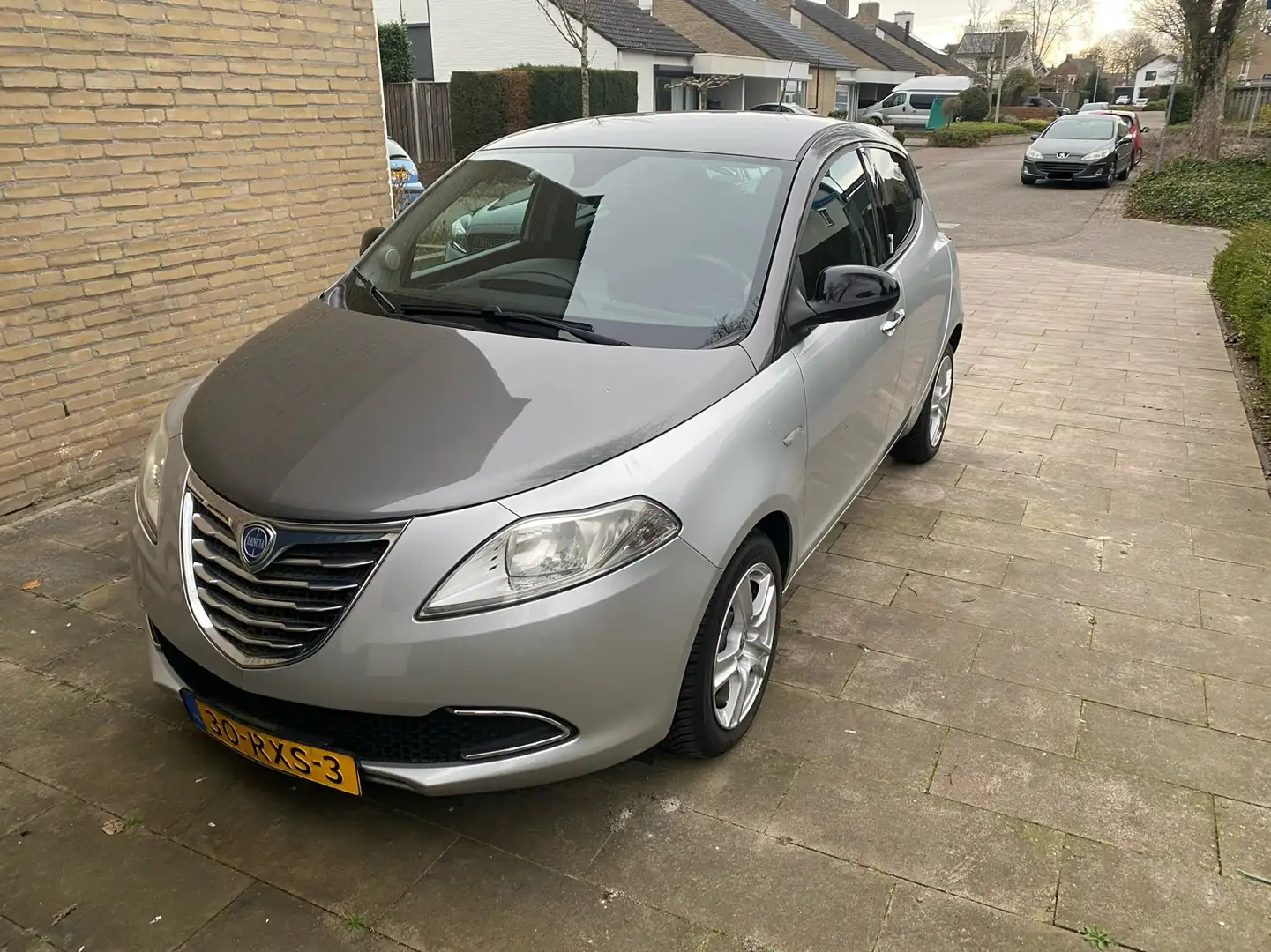 Lancia Ypsilon 0.9 TwinAir Silver Gri - 1