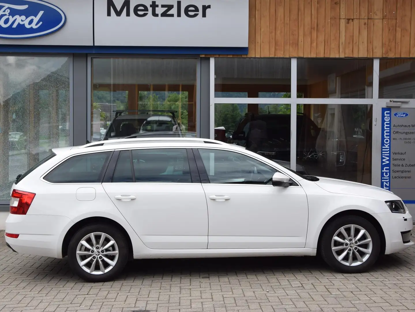 Skoda Octavia Elegance Weiß - 2
