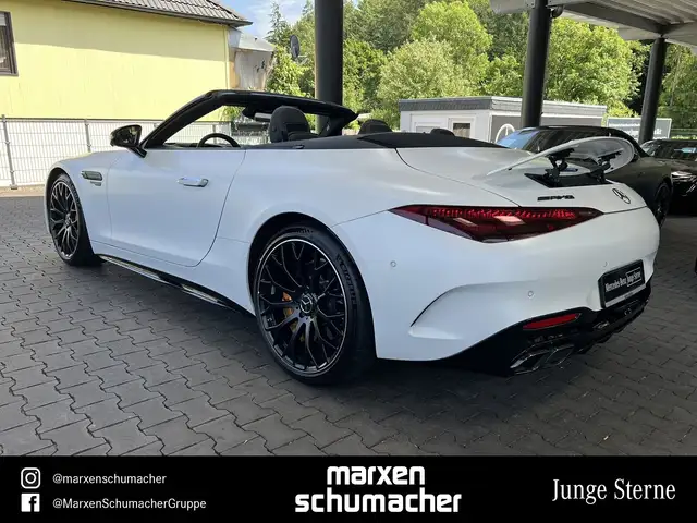 Mercedes-Benz SL view 11