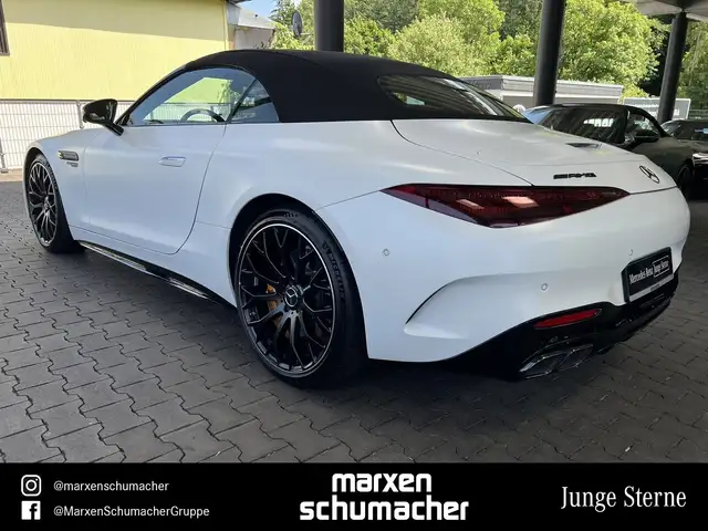 Mercedes-Benz SL view 6