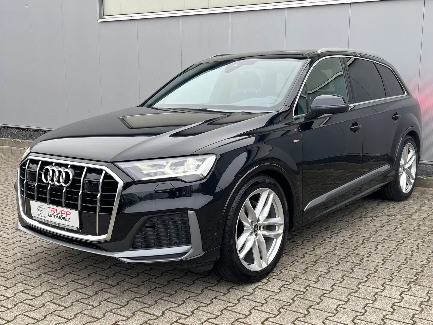 Audi Q7 50 TDI quattro S-line plus/Air/AHK/PANO/B&O Noir - 2