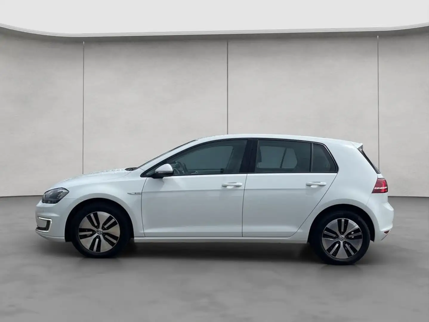 Volkswagen e-Golf e-Golf NAVI SHZ GJR PDC GRA LED Bílá - 2