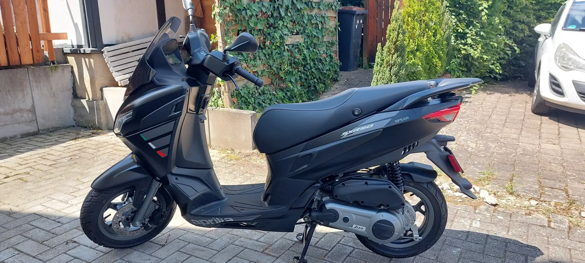 Aprilia SXR 50 Negru - 2