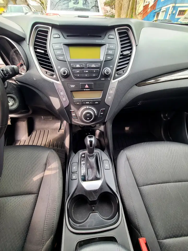 Hyundai SANTA FE снимка Hyundai SANTA FE