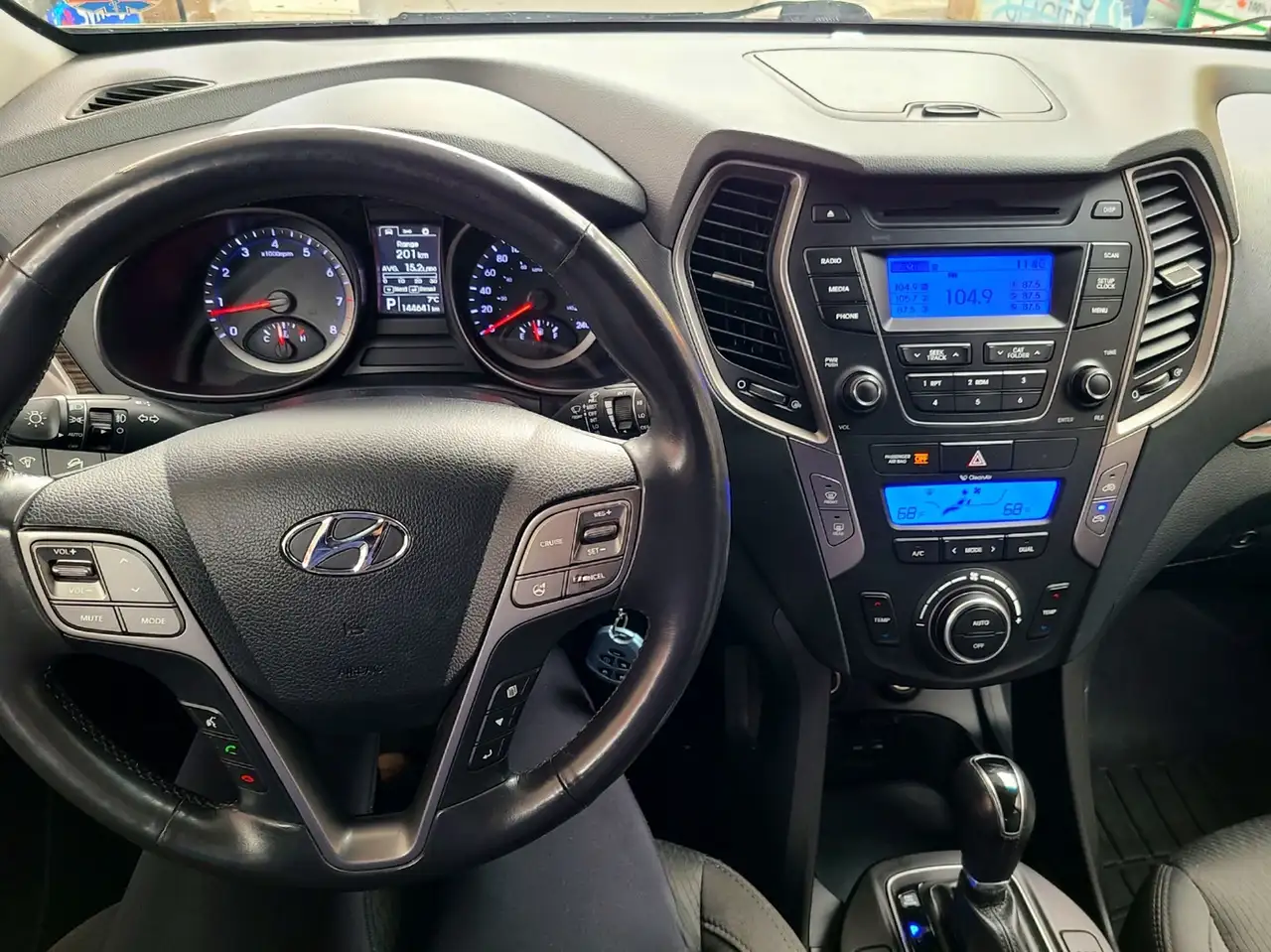 Hyundai SANTA FE снимка Hyundai SANTA FE