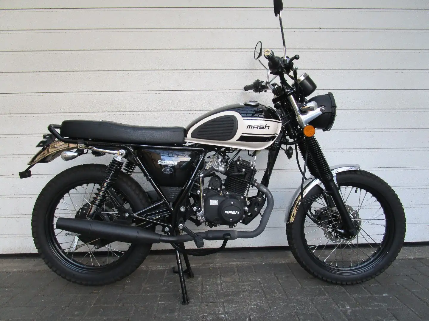 Mash Scrambler 50    Top    Scheckheft Negro - 1