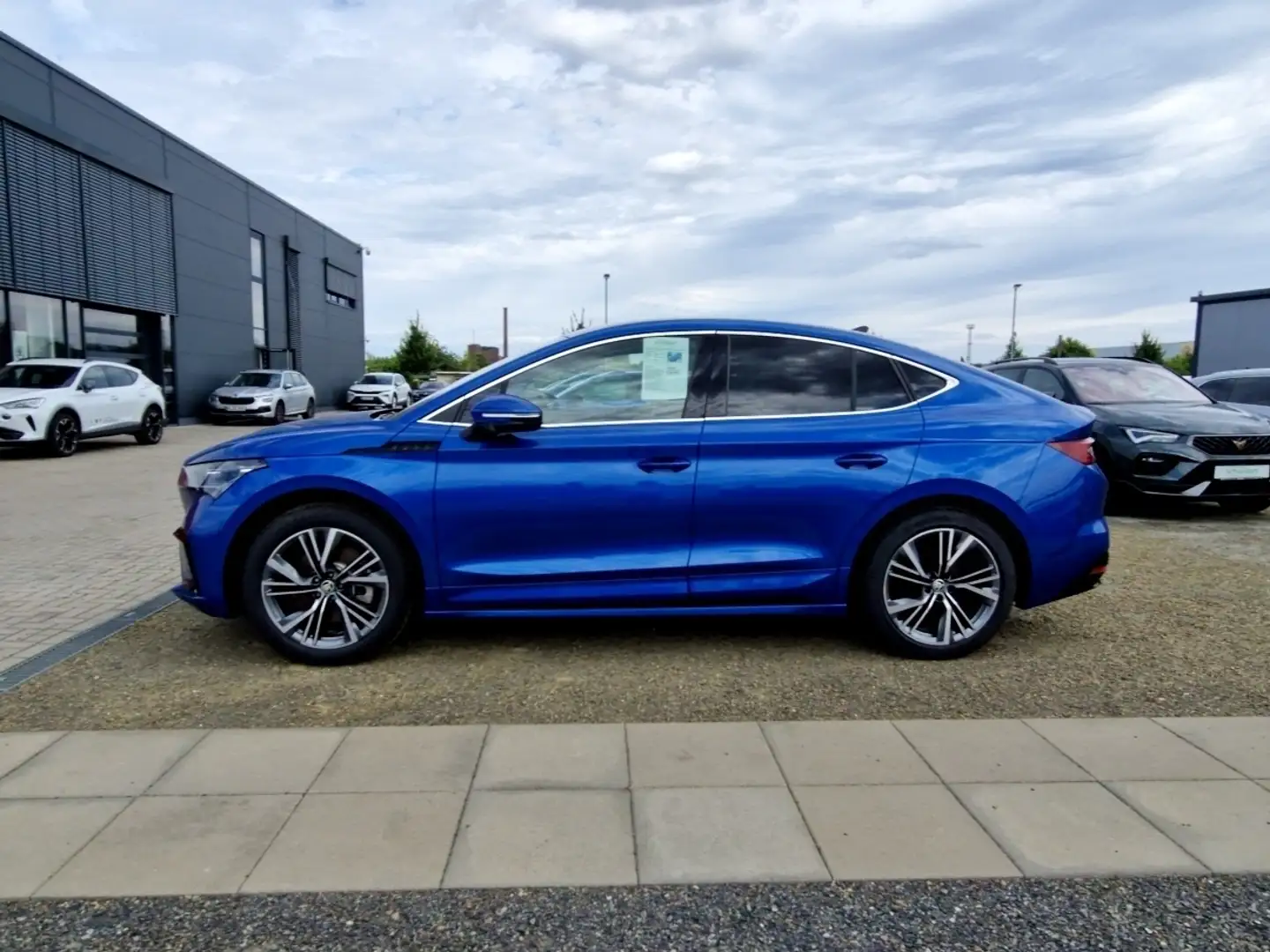 Skoda Enyaq Coupé 85 Suite MATRIX/NAVI/AHK/CANTON/ACC Blau - 2