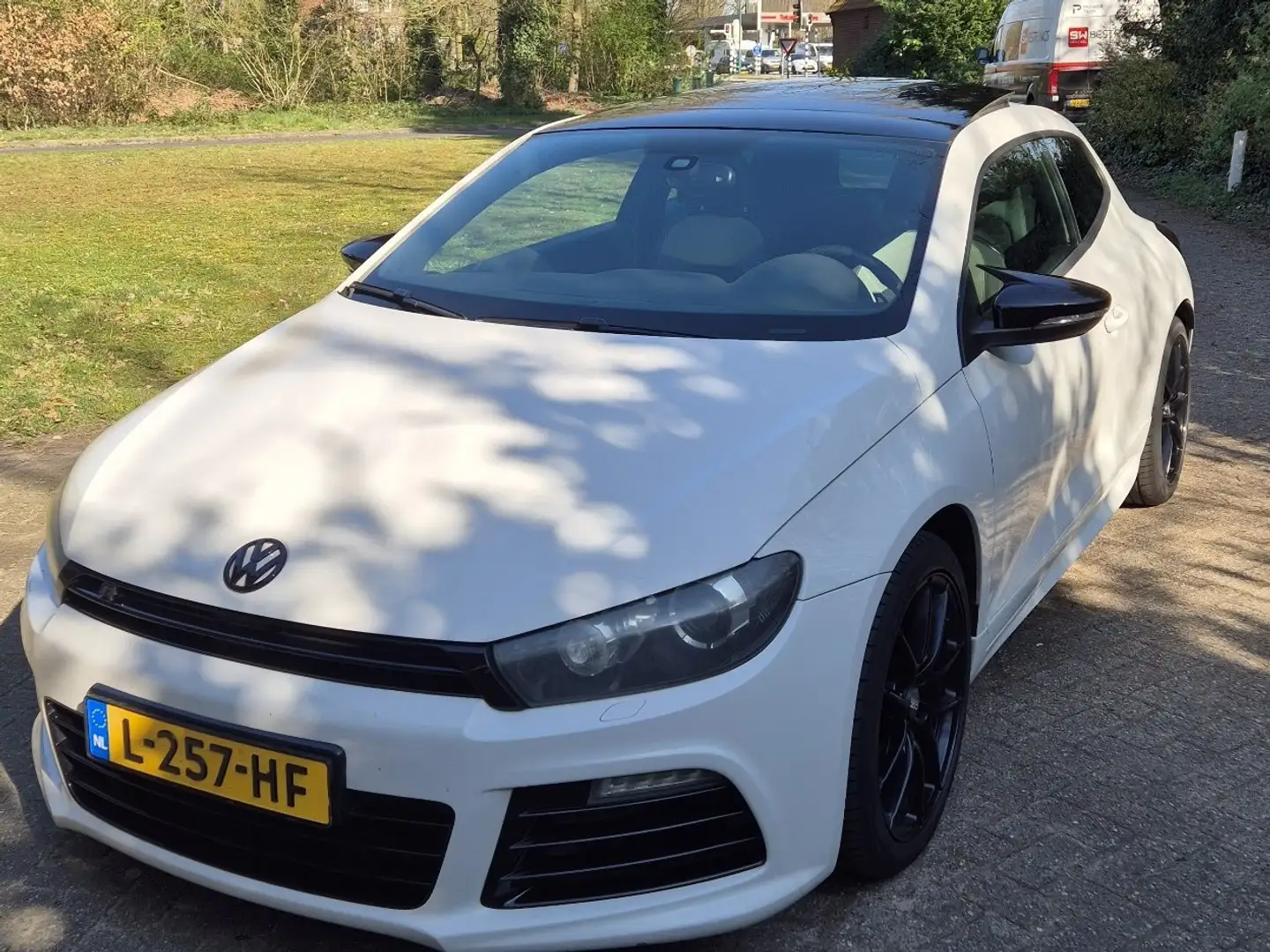 Volkswagen Scirocco 2.0 TSI R Wit - 1