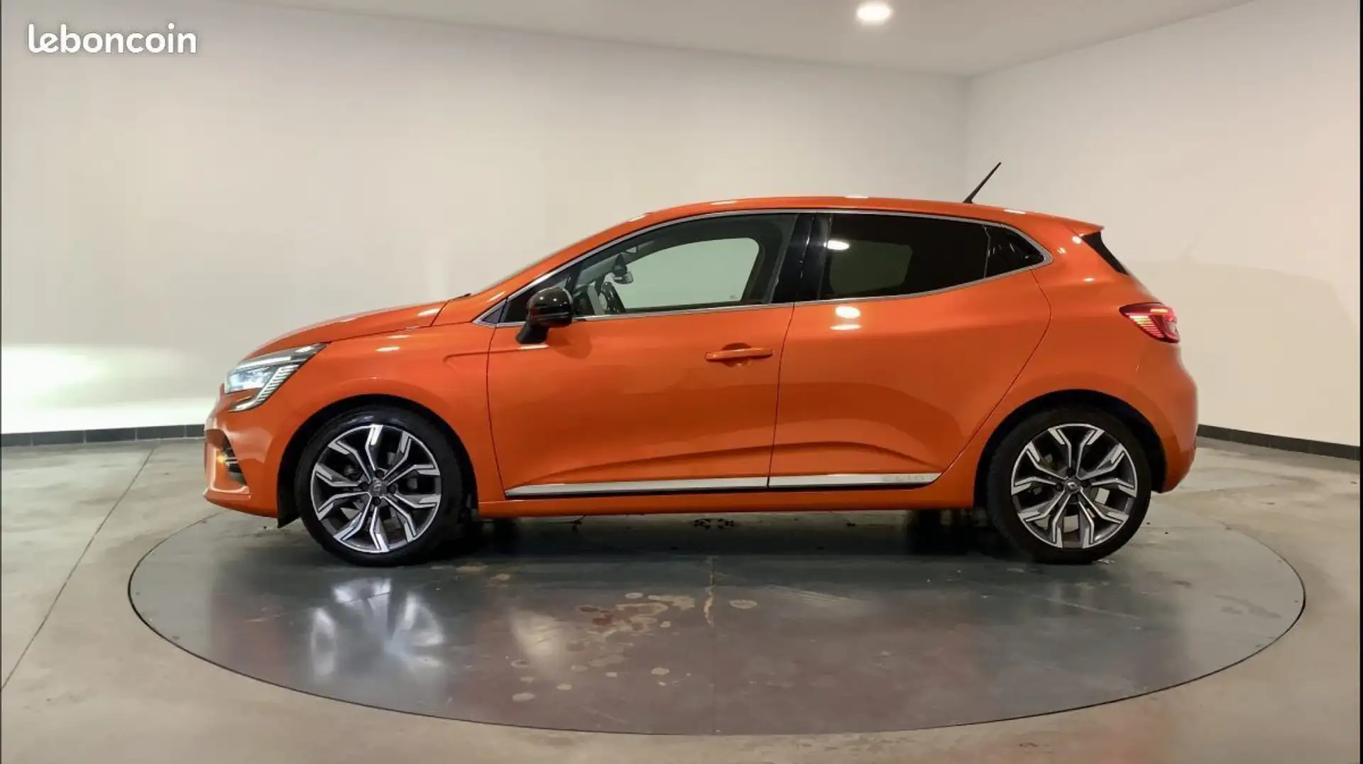 Renault Clio 1.0 TCE 100 INTENS BVM5 Zlatá - 2
