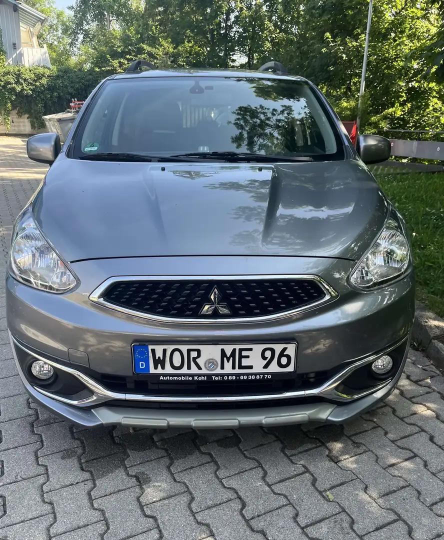 Mitsubishi Space Star 47000km , 8-fachbereift, Sitzheizung, 4,2/100km Gris - 1