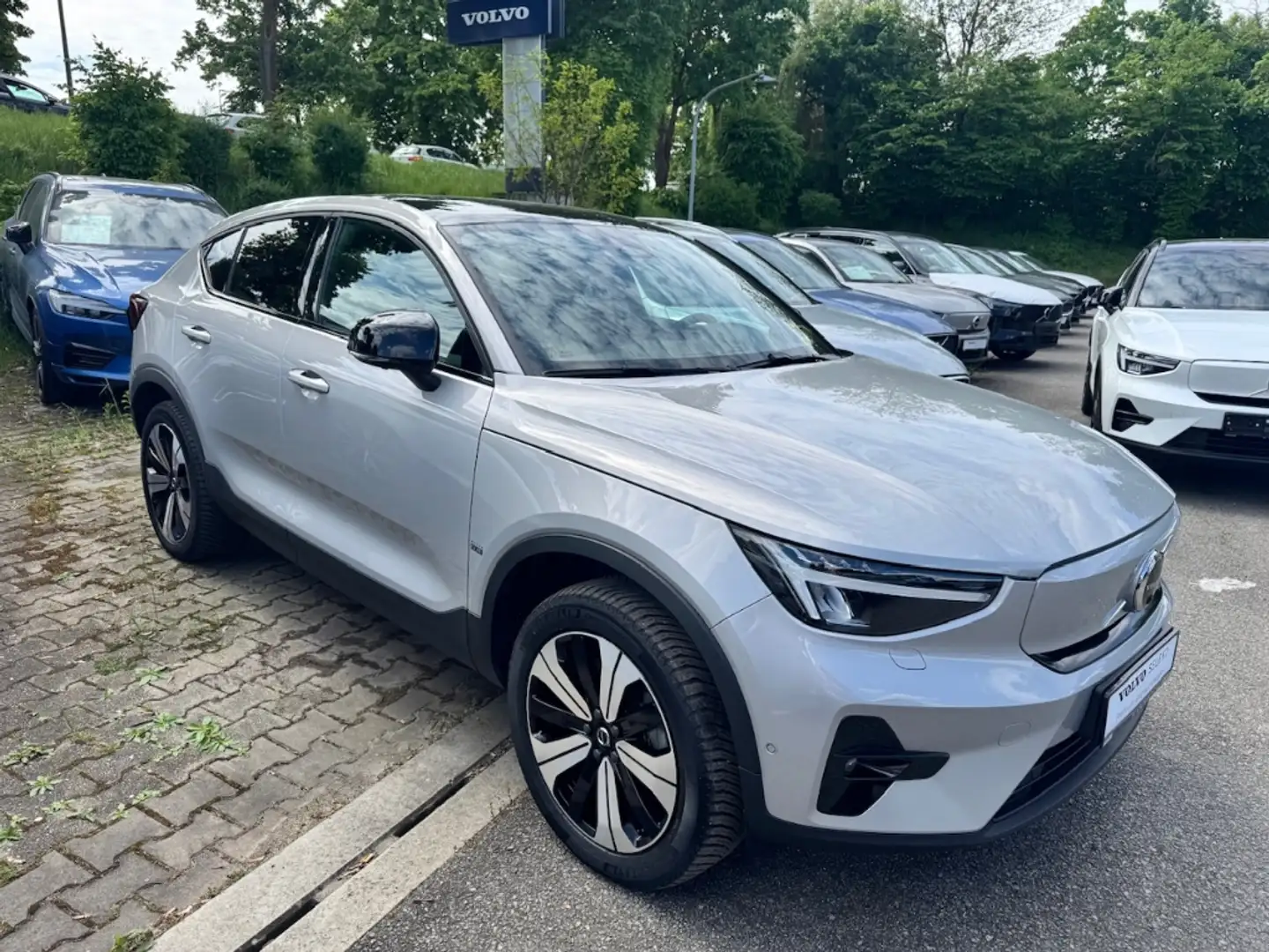 Volvo C40 Ultimate Recharge Pure Electric AWD Twin StandHZG Silber - 2