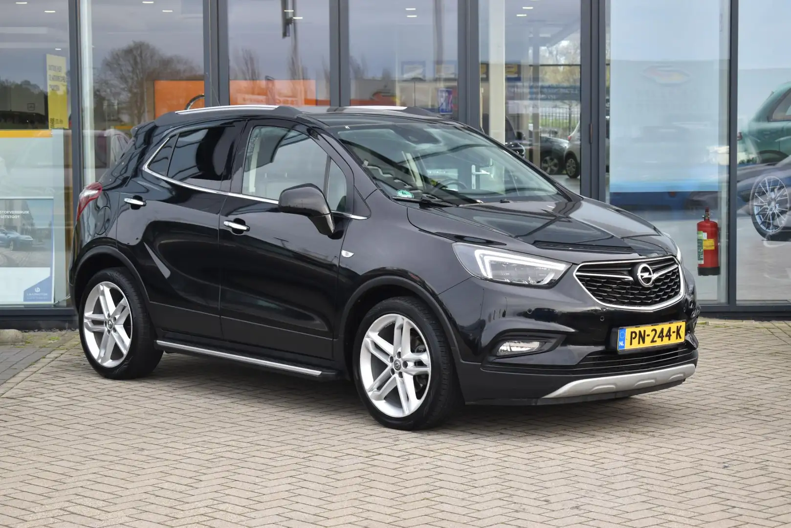 Opel Mokka X 1.4 Turbo 4x4 Innovation LEDER / TREKHAAK 1500kg / Zwart - 2
