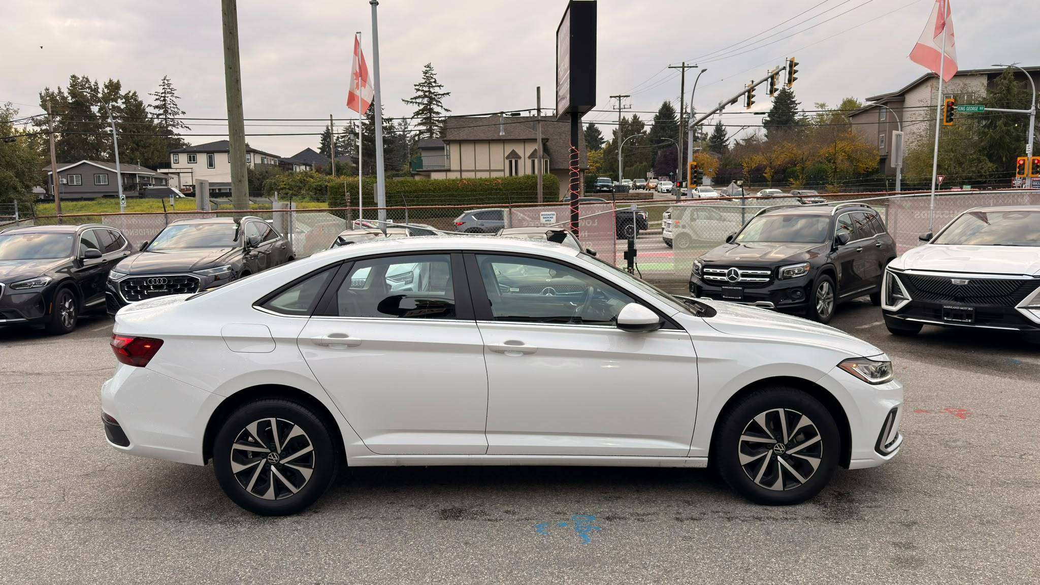 2025 Volkswagen Jetta Sedan — view 4