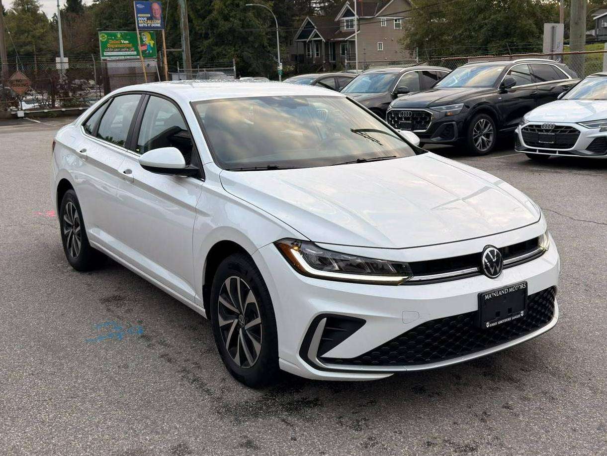2025 Volkswagen Jetta Sedan — view 3