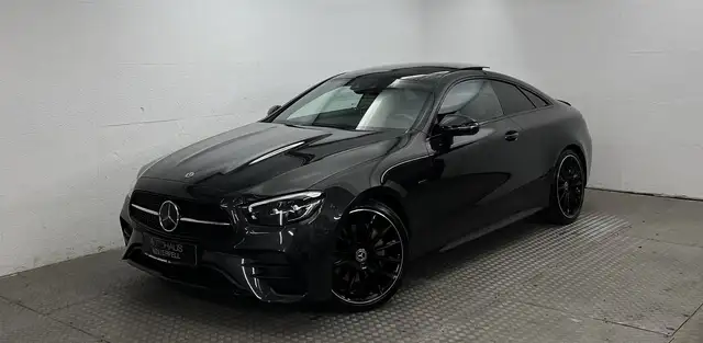 Mercedes-Benz E 200 Coupe AMG NIGHT EDITION PANO+20Z+AIRSCARF+