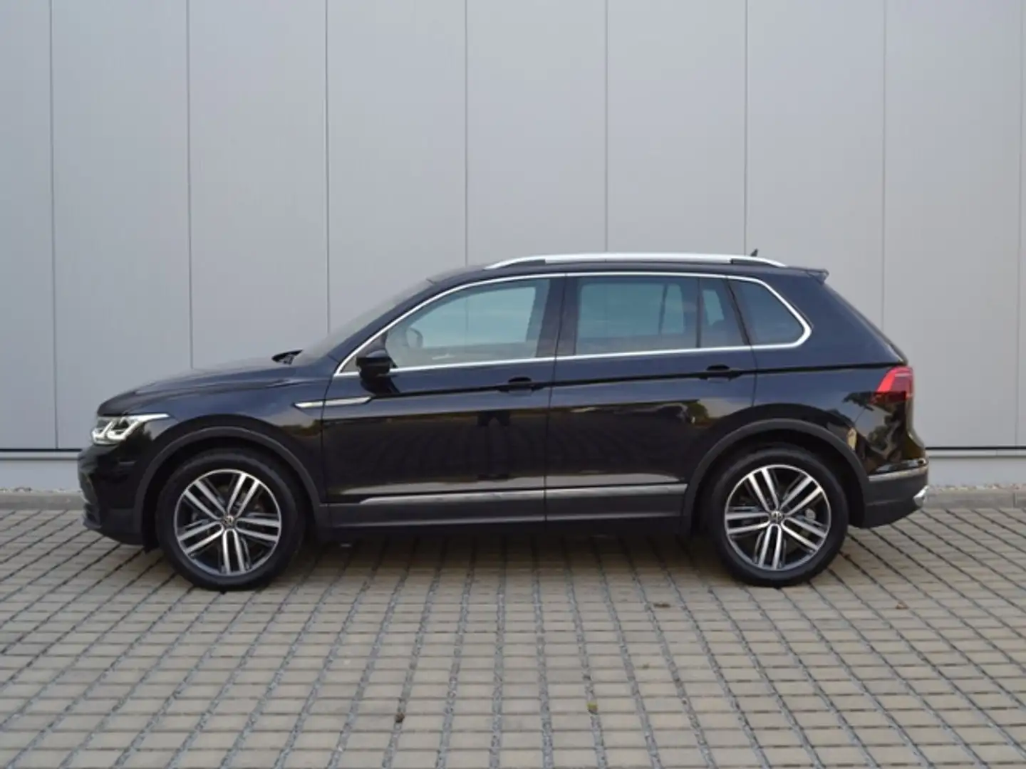 Volkswagen Tiguan 2.0 TDI 200 PS 4Motion DSG Elegance AHK/SPORT+CAR Schwarz - 2