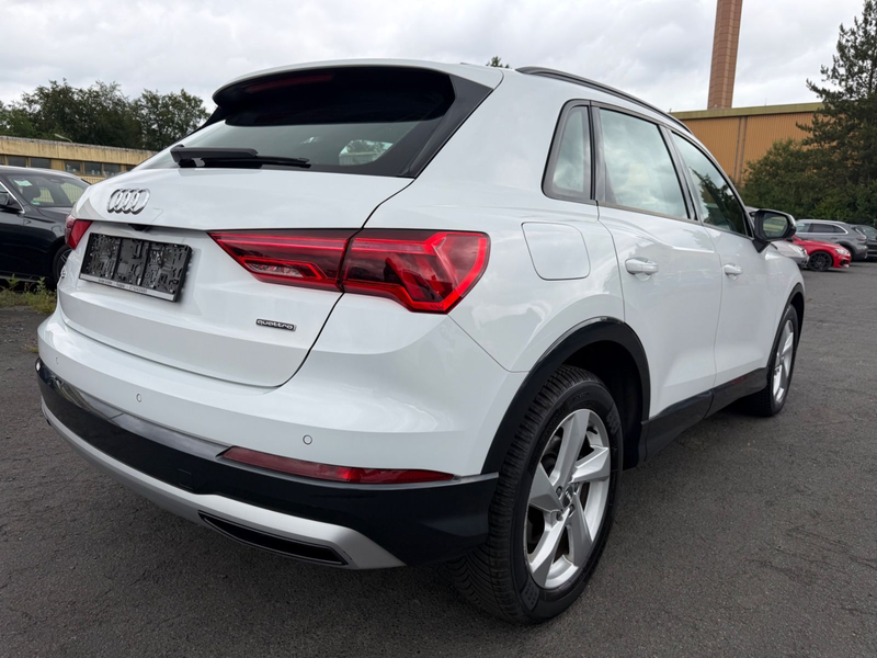 Audi Q3 40 TFSI quattro Standheizung Digital Kamera — photo 5