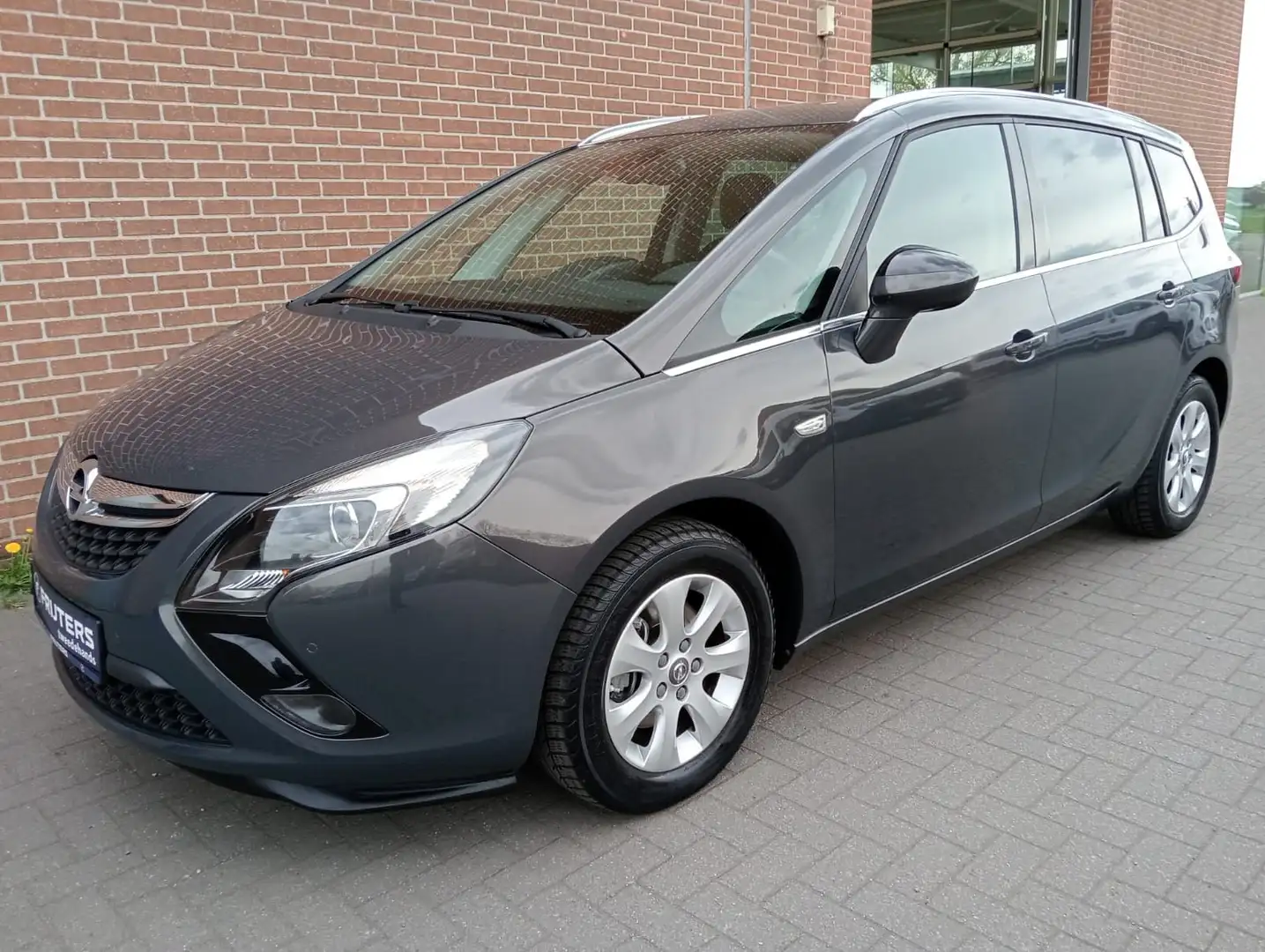 Opel Zafira Tourer 1.4 Benzine MT6 140 PK 7Plaatsen ! Gris - 1