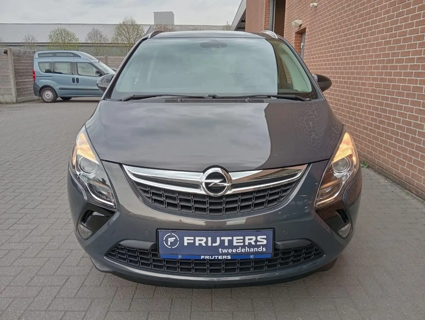 Opel Zafira Tourer 1.4 Benzine MT6 140 PK 7Plaatsen ! Gris - 2