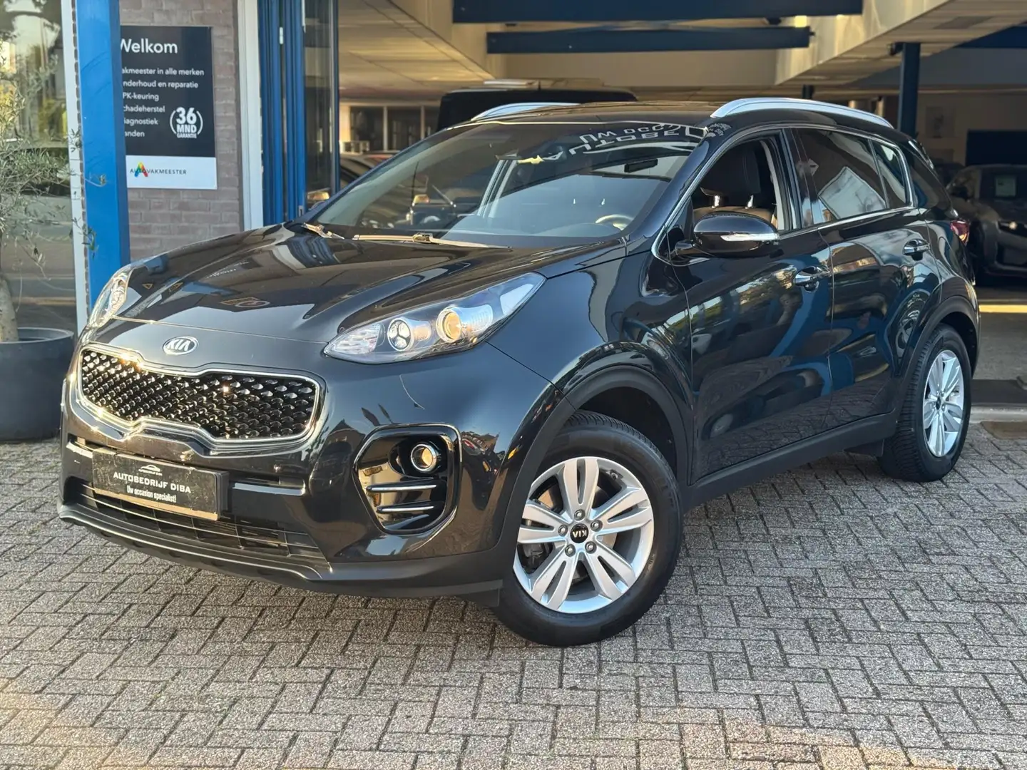 Kia Sportage 1.6 GDI DynamicLine 2017 NAVI CAMERA Trekh NAP! Zwart - 2