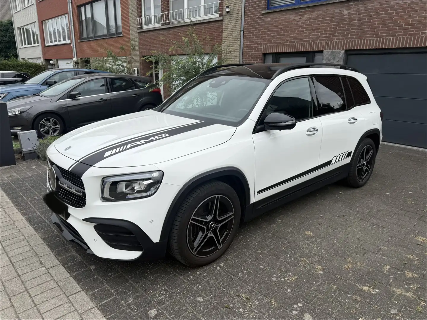 Mercedes-Benz GLB 250 4-Matic - 2