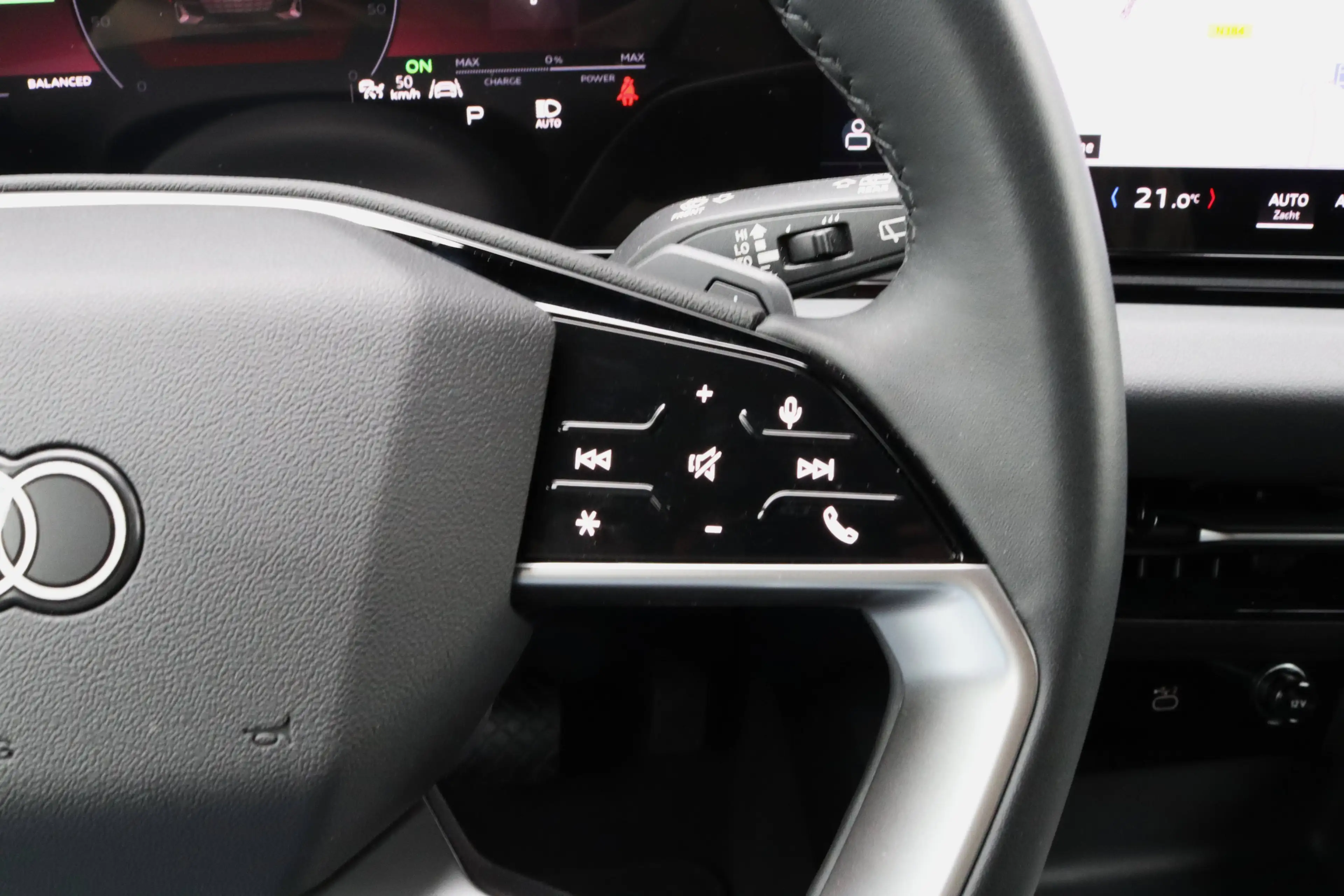 Audi A6 e-tron edition 83 kWh I 20 inch I Trekhaak I Garantie tot 08-2030 I Passenger display — photo 24