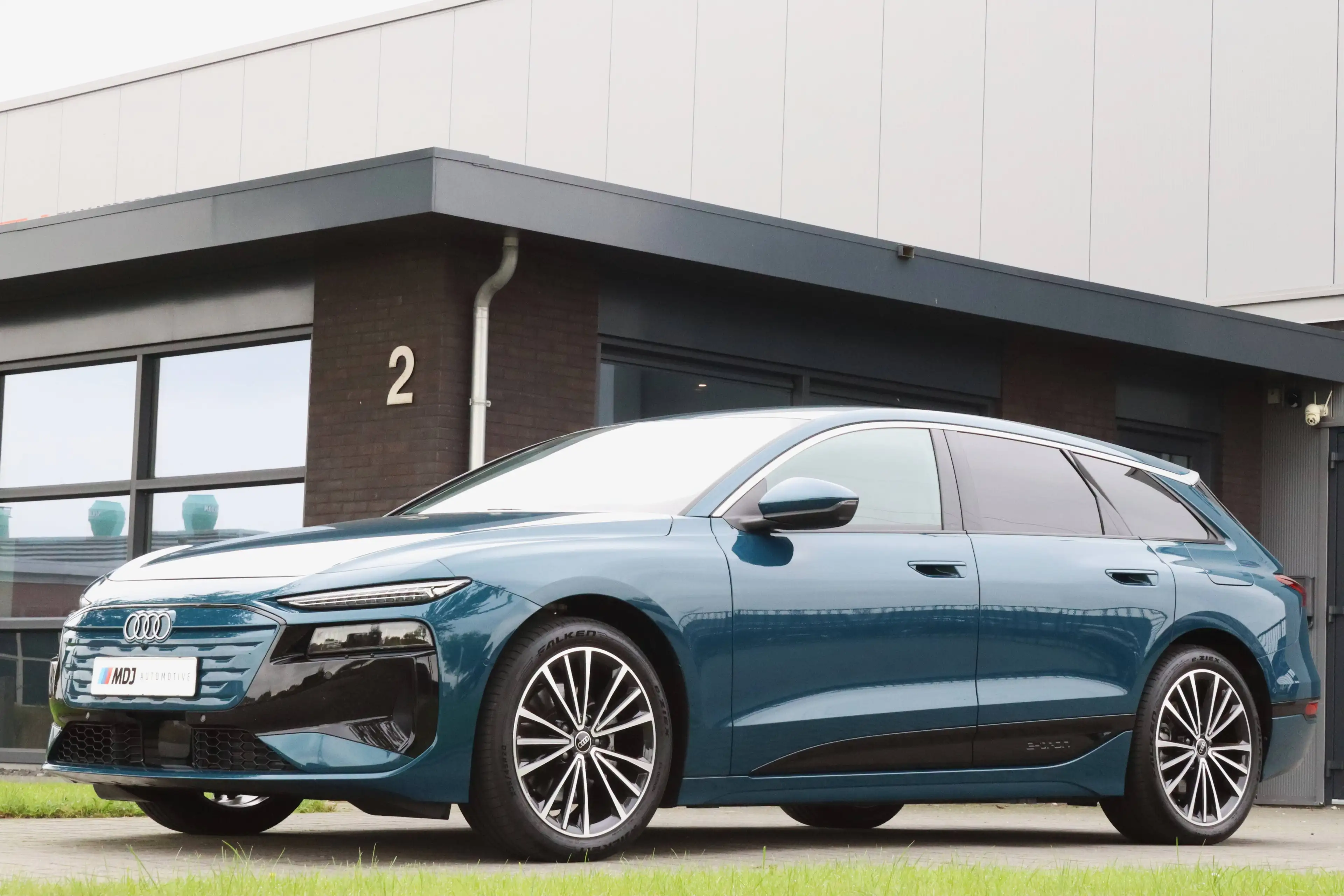 Audi A6 e-tron edition 83 kWh I 20 inch I Trekhaak I Garantie tot 08-2030 I Passenger display