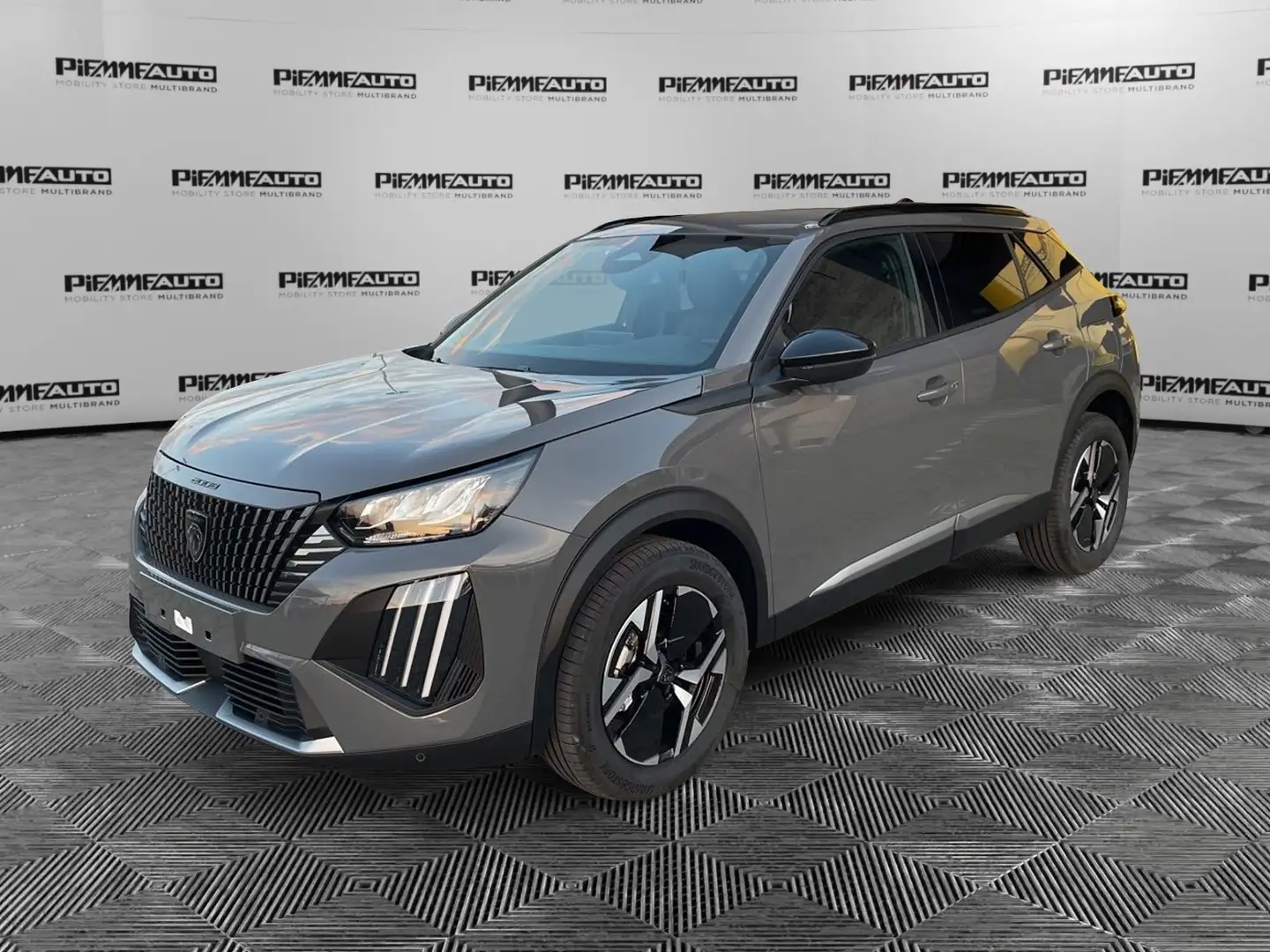 Peugeot 2008 2008 Hybrid 145 e-DCS6 Allure Grijs - 1