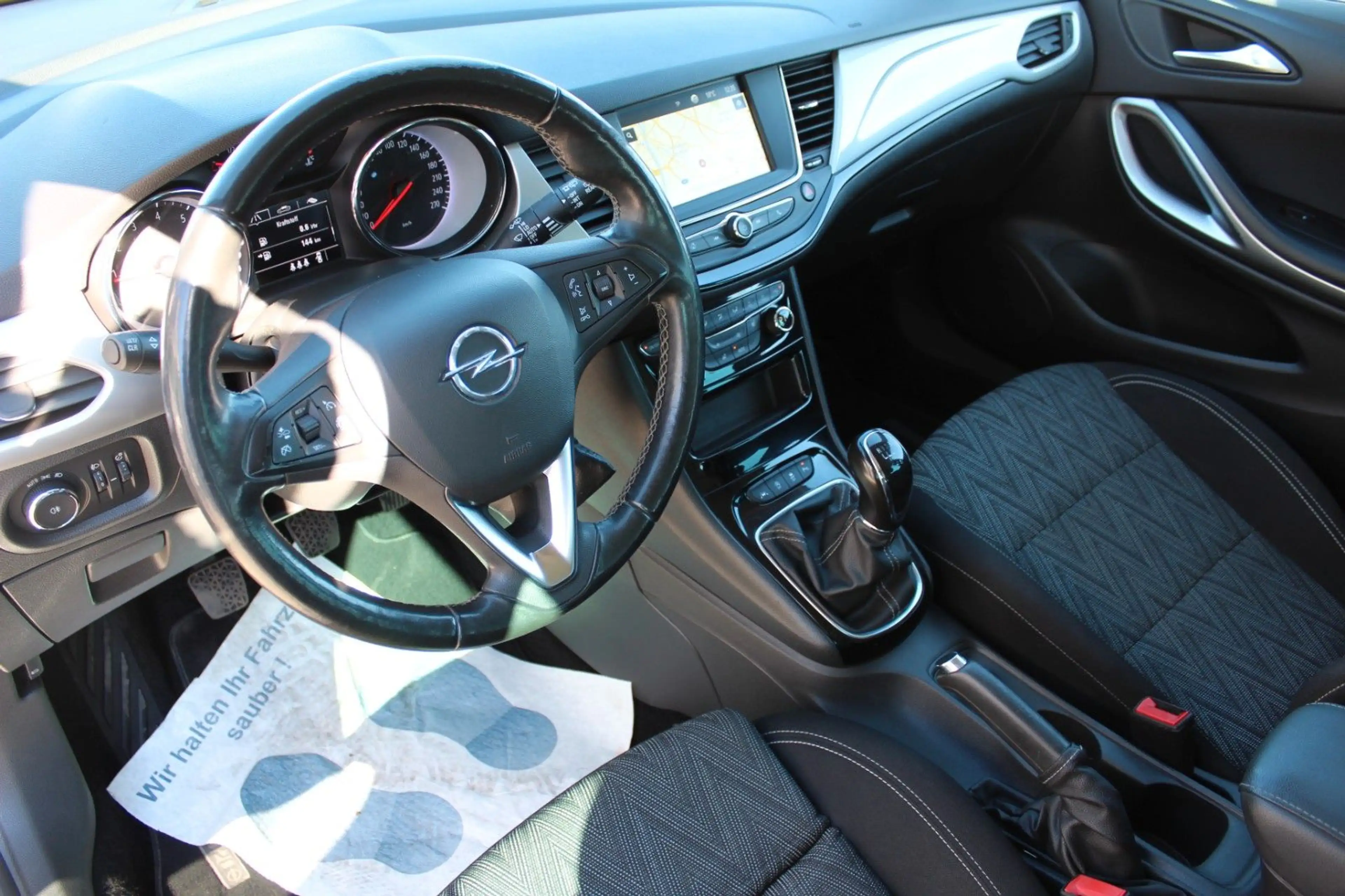 Opel Astra K 1.2 ST  Navi Sitzhzg R.Kamera AHK ACC — photo 12