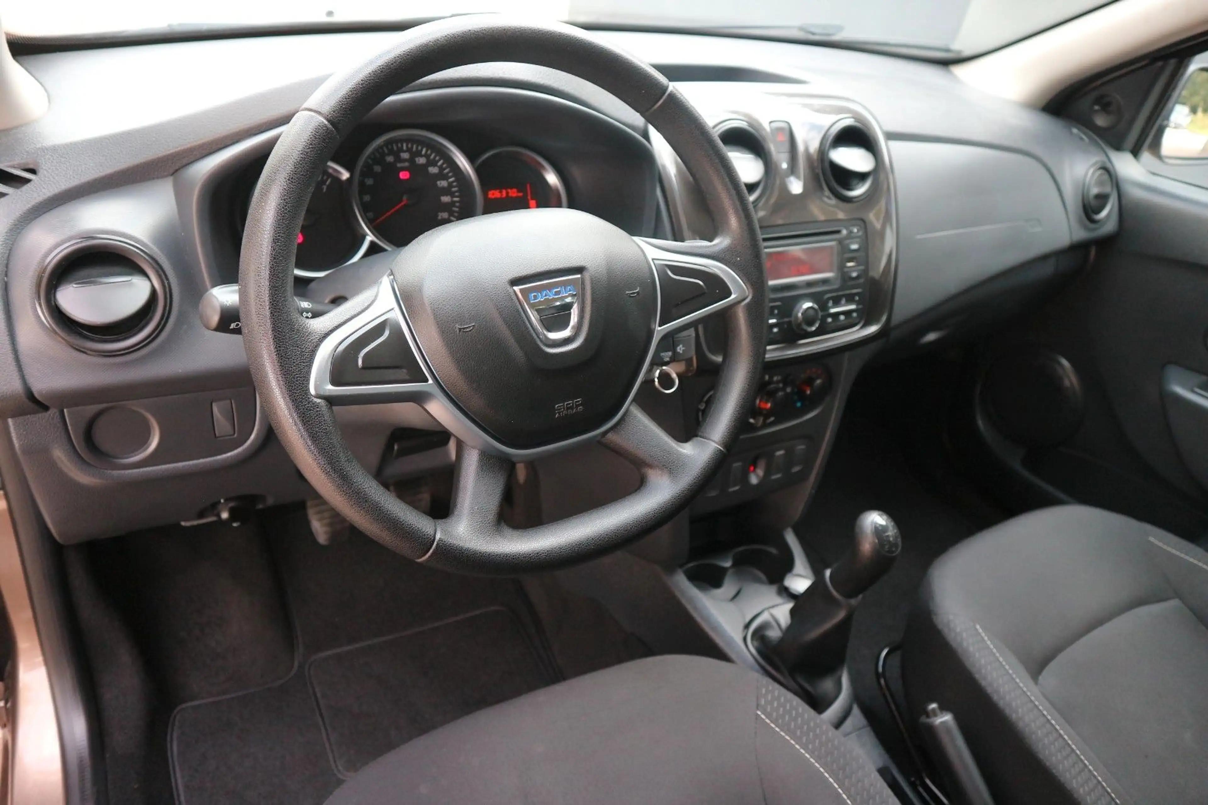 Dacia Logan MCV II Kombi Essential *1.HD|KLIMA|LED|BT* — photo 9