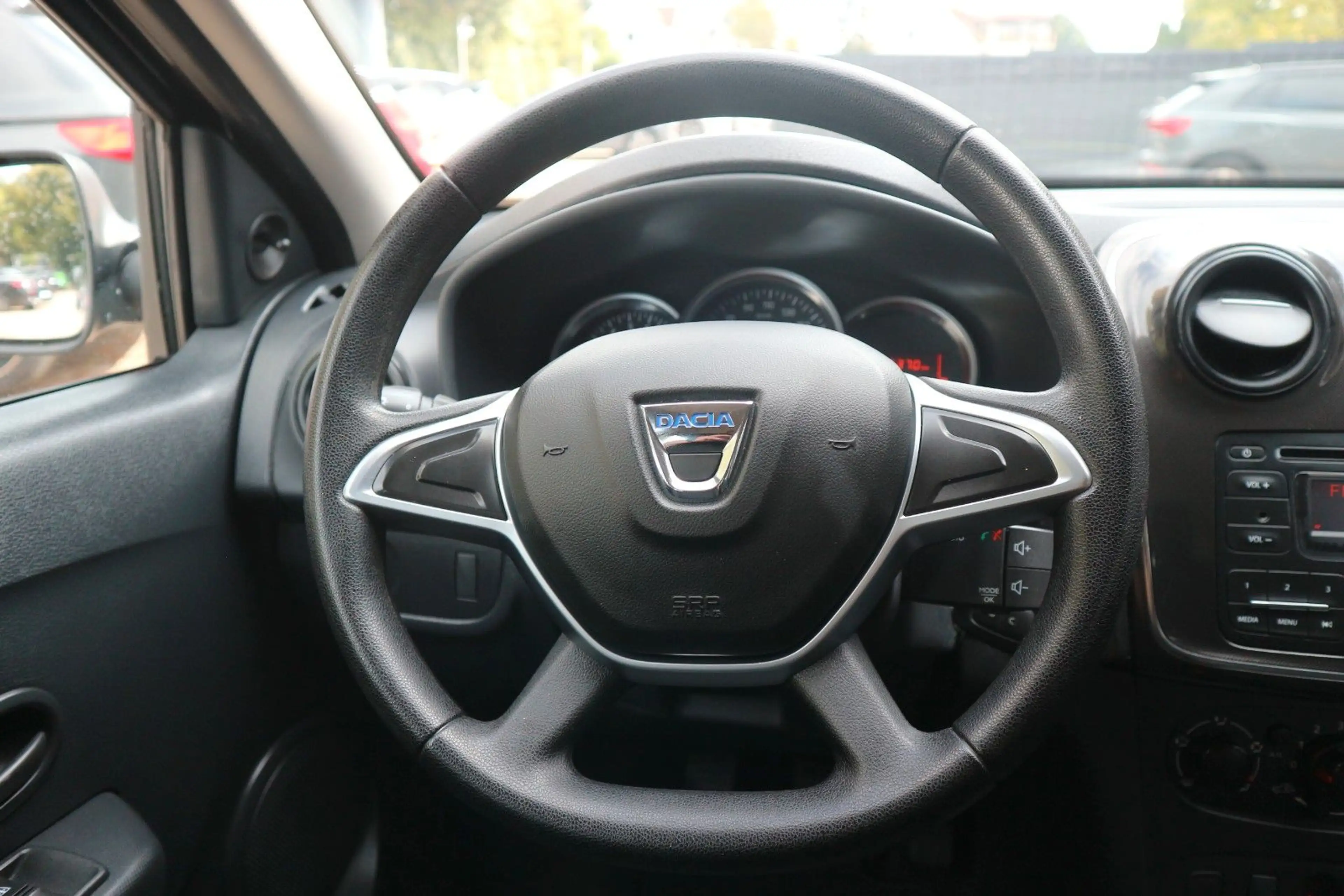 Dacia Logan MCV II Kombi Essential *1.HD|KLIMA|LED|BT* — photo 13