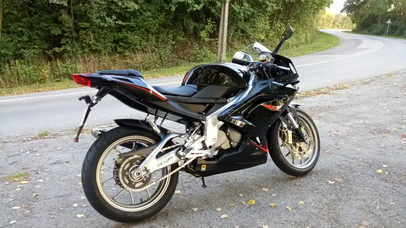 Aprilia RS 125 - foto 3