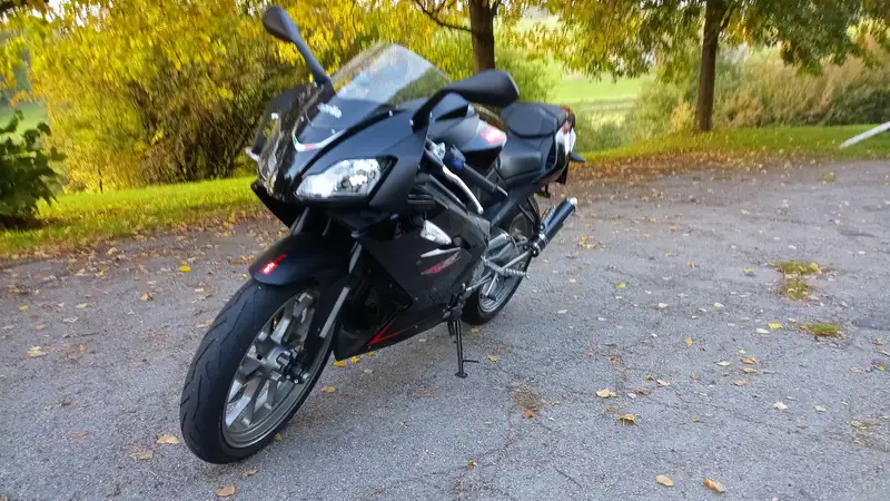 Aprilia RS 125 - foto 4