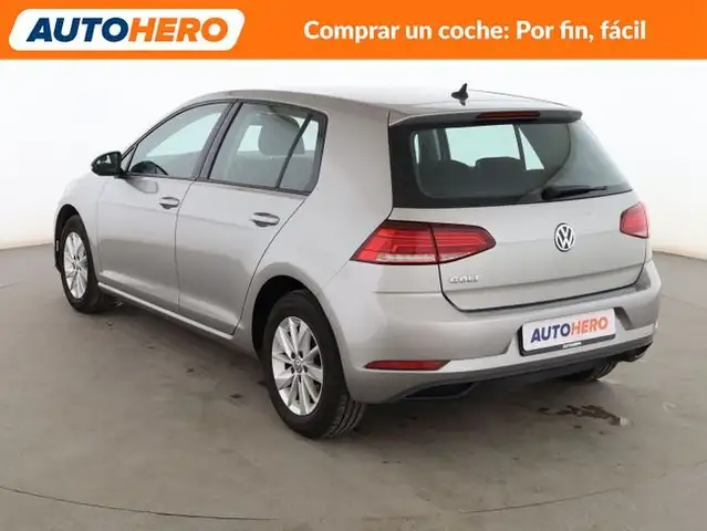 Volkswagen Golf view 4