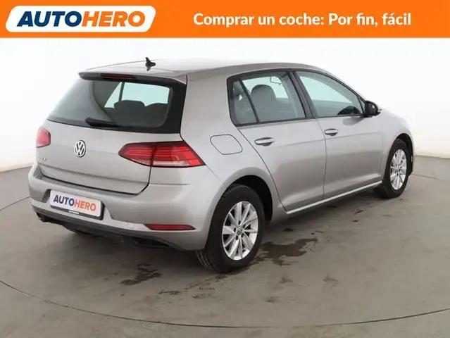 Volkswagen Golf view 6