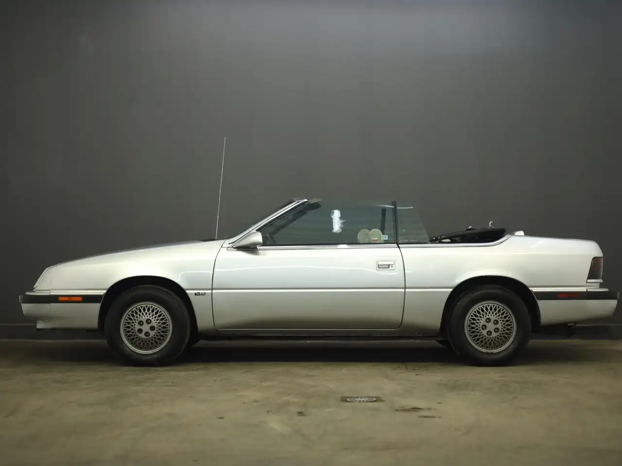 Chrysler Le Baron LeBaron 3.0I V6 CONVERTIBLE Nieuwe APK, foto 5